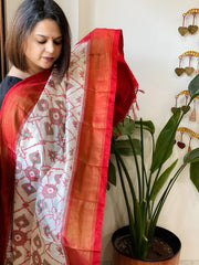 Ivory Handwoven Ikat Dupatta in Pure Silk - Masakalee