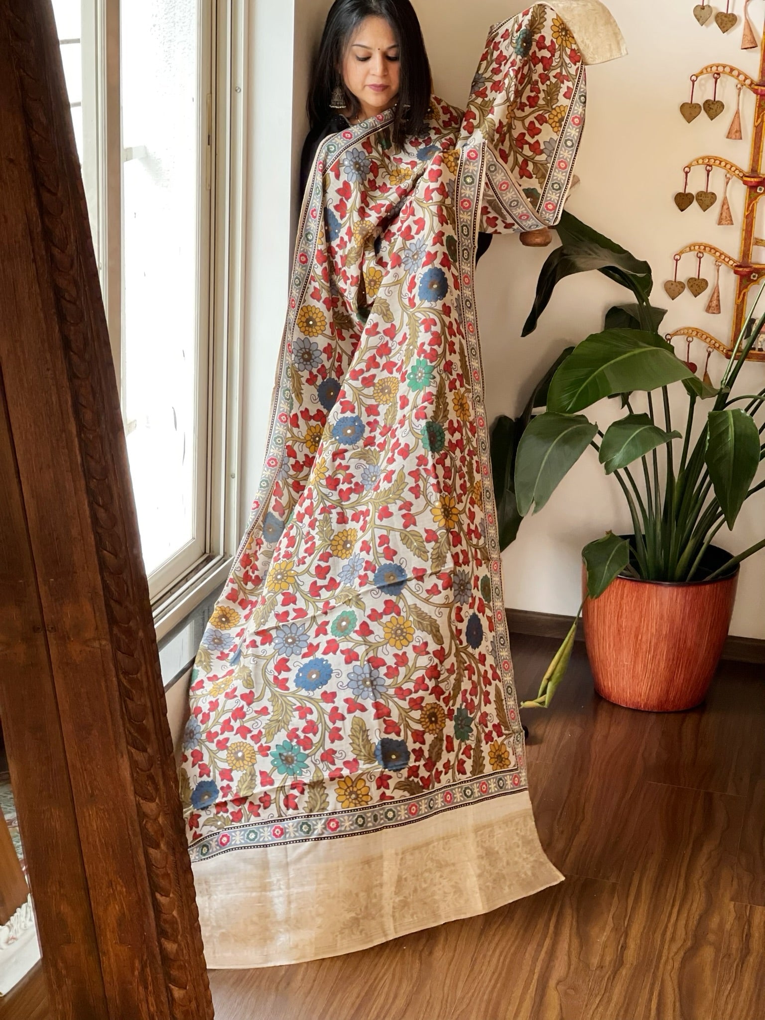 Ivory Printed Kalamkari Dupatta with Sequin Work and Zari Pallu in Dola Silk - Masakalee
