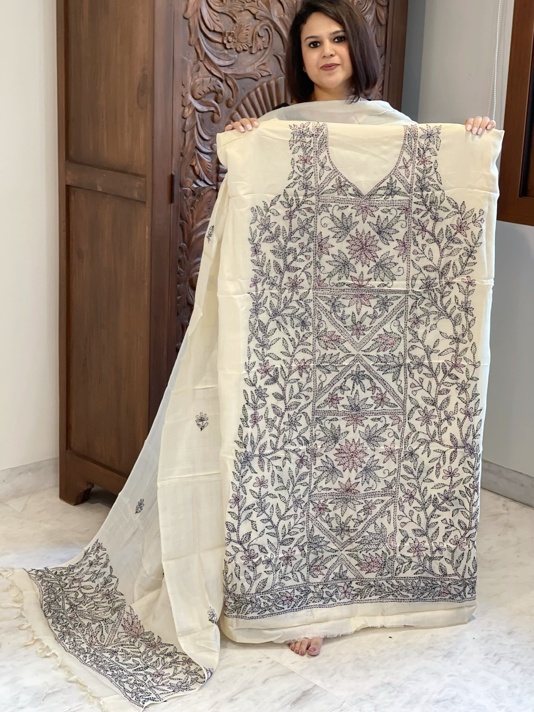 Ivory Suit Set with Kantha Handwork in Pure Tussar Silk - Masakalee