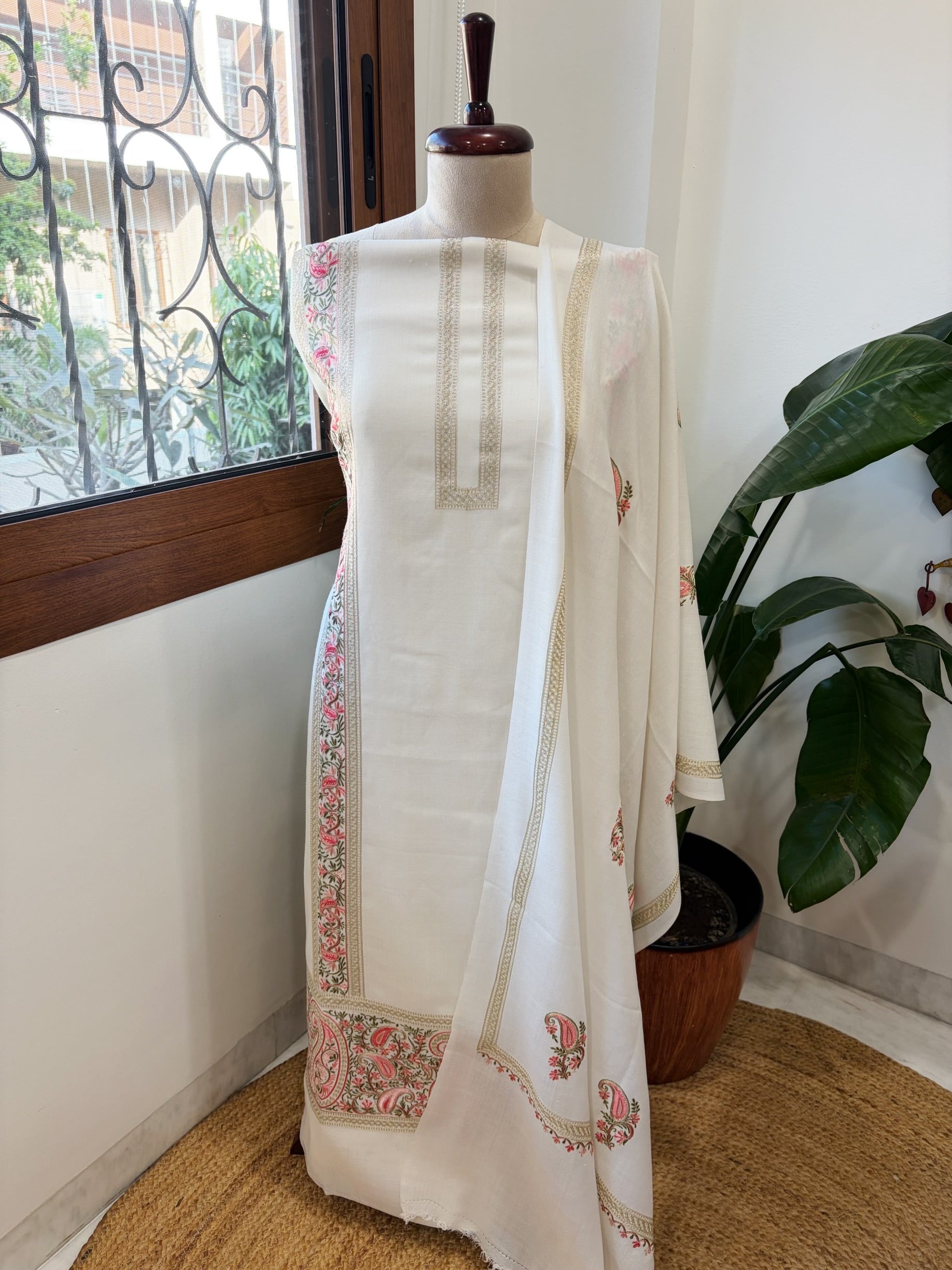Ivory Winter Suit Set with Aari Work in Pashmina Wool - Masakalee