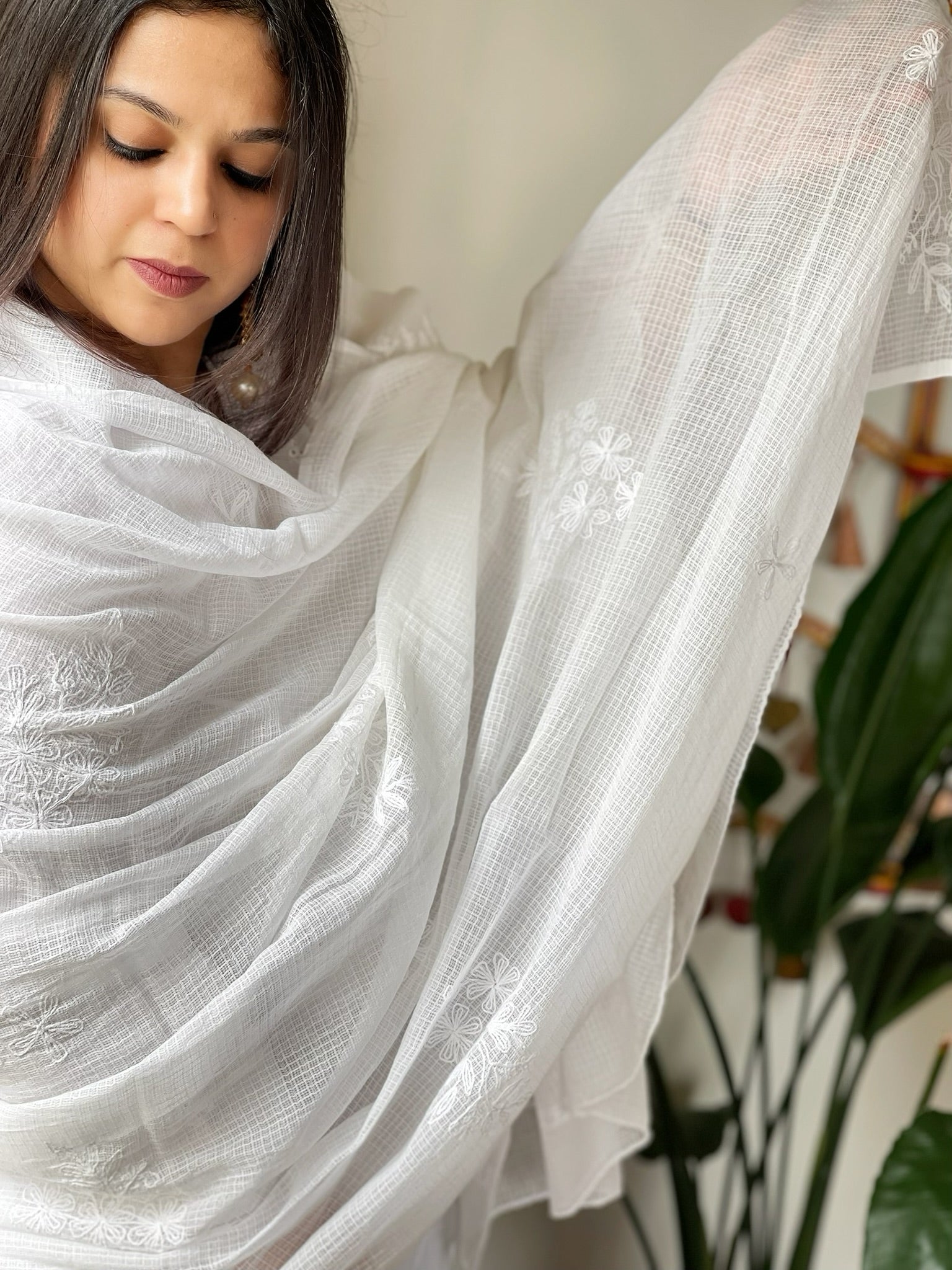 Kota Cotton Dupatta with Tepchi Handwork - Masakalee