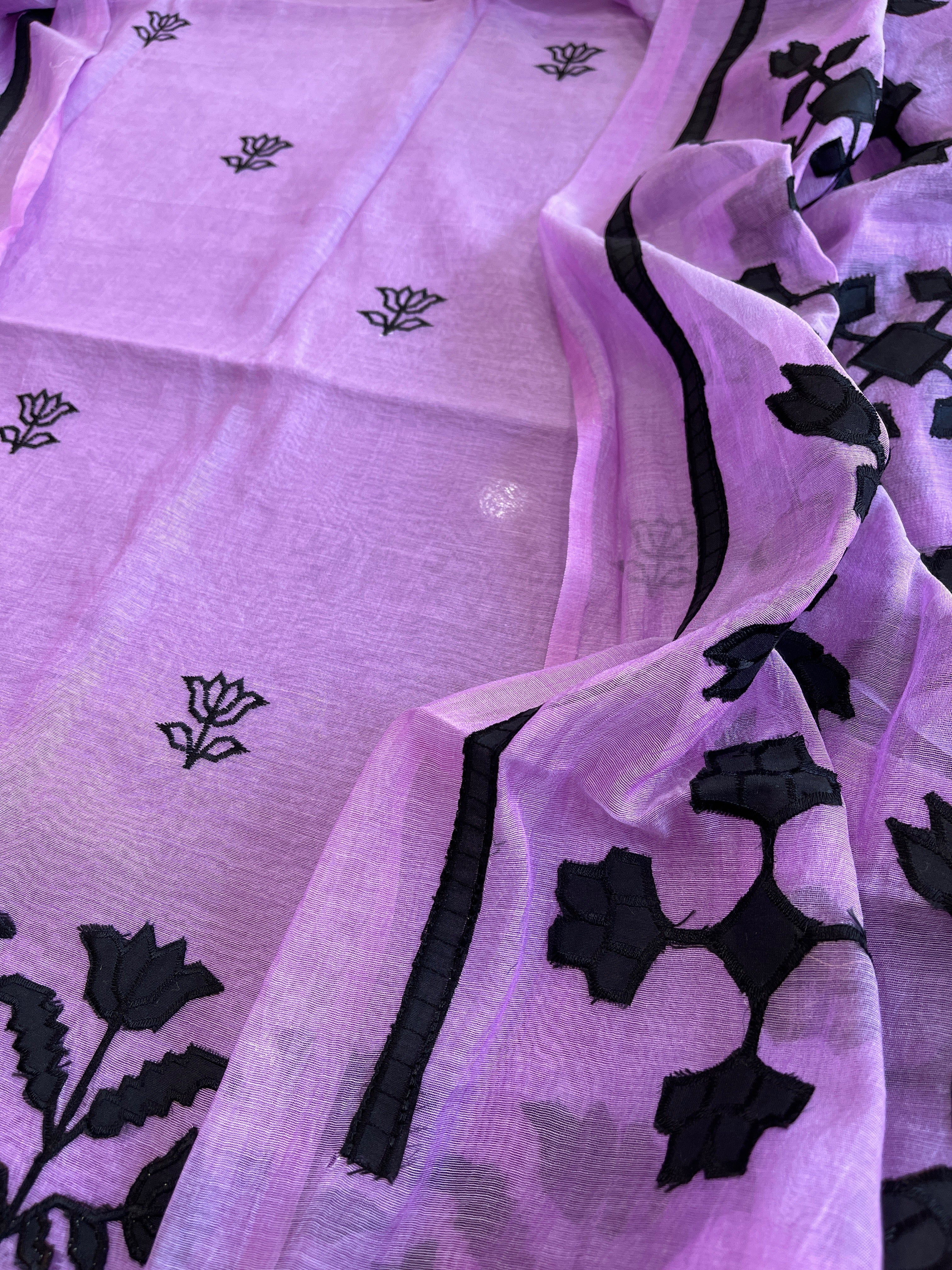 Lavender Applique Suit Set in Mul Chanderi - Masakalee