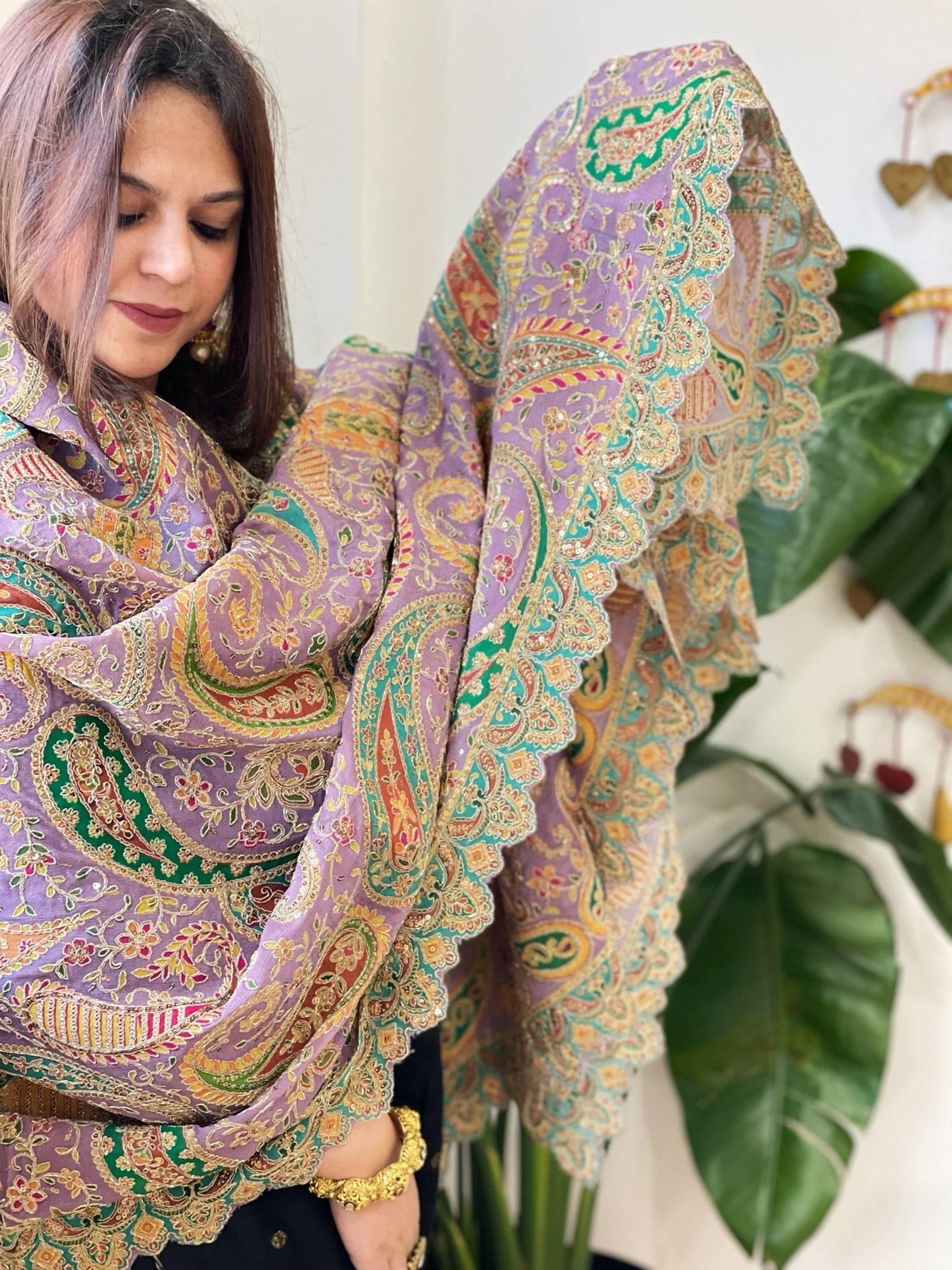 Lavender Chinon Dupatta with Aari Embroidery - Masakalee