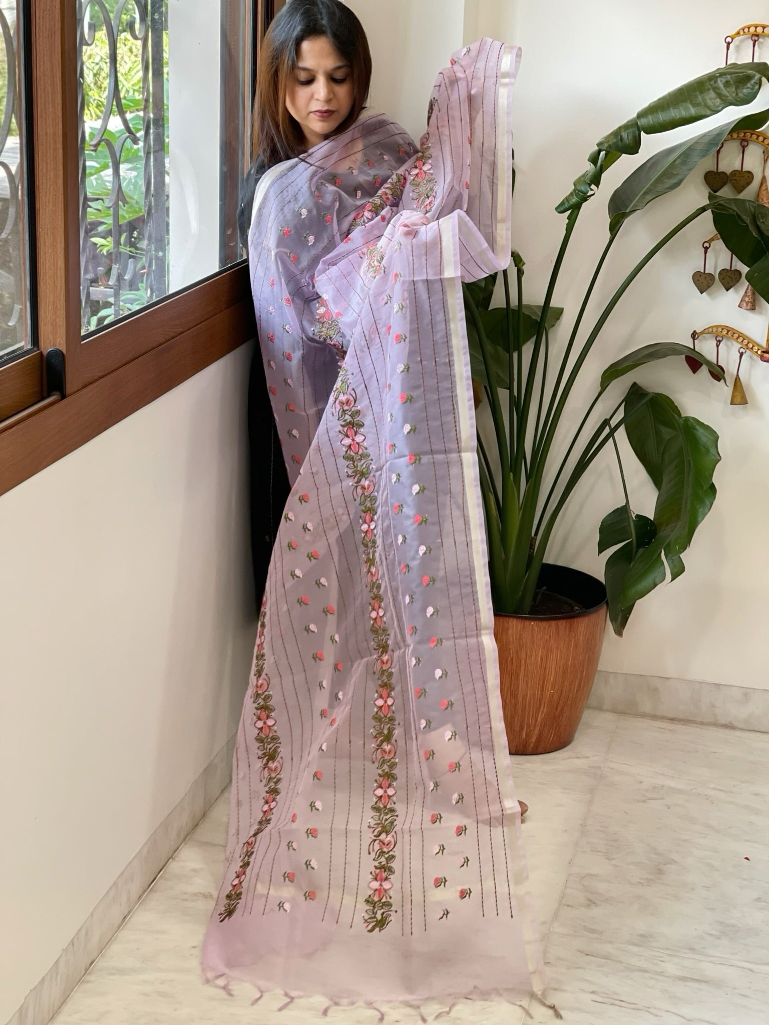 Lavender Organza Dupatta with Thread Embroidery - Masakalee