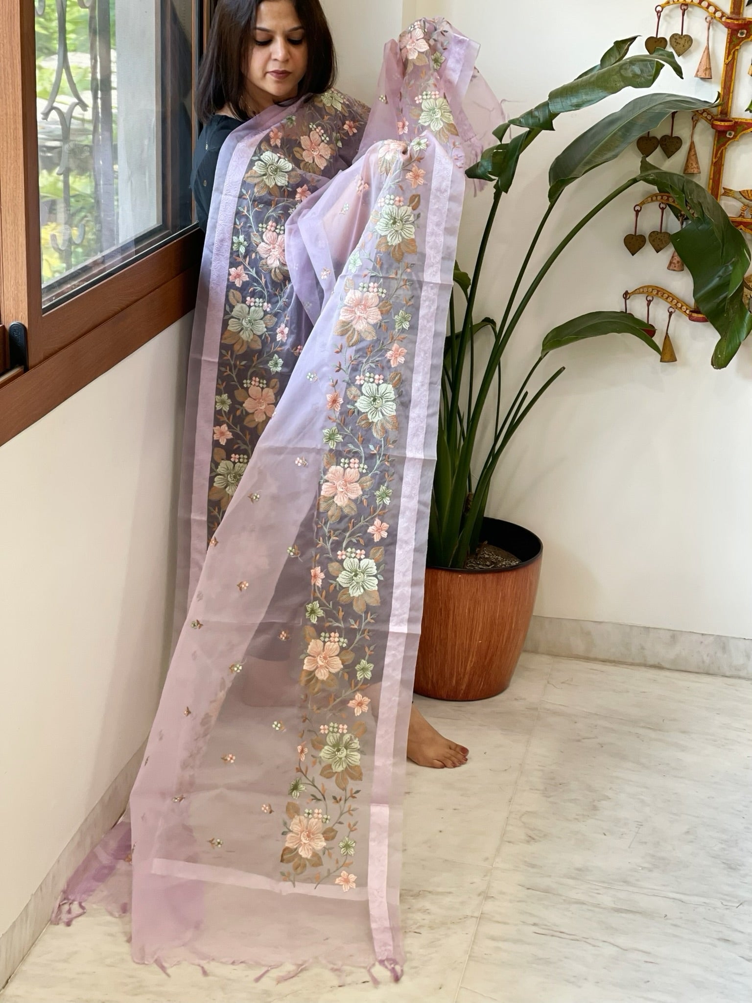 Lavender Organza Dupatta with Thread Embroidery - Masakalee