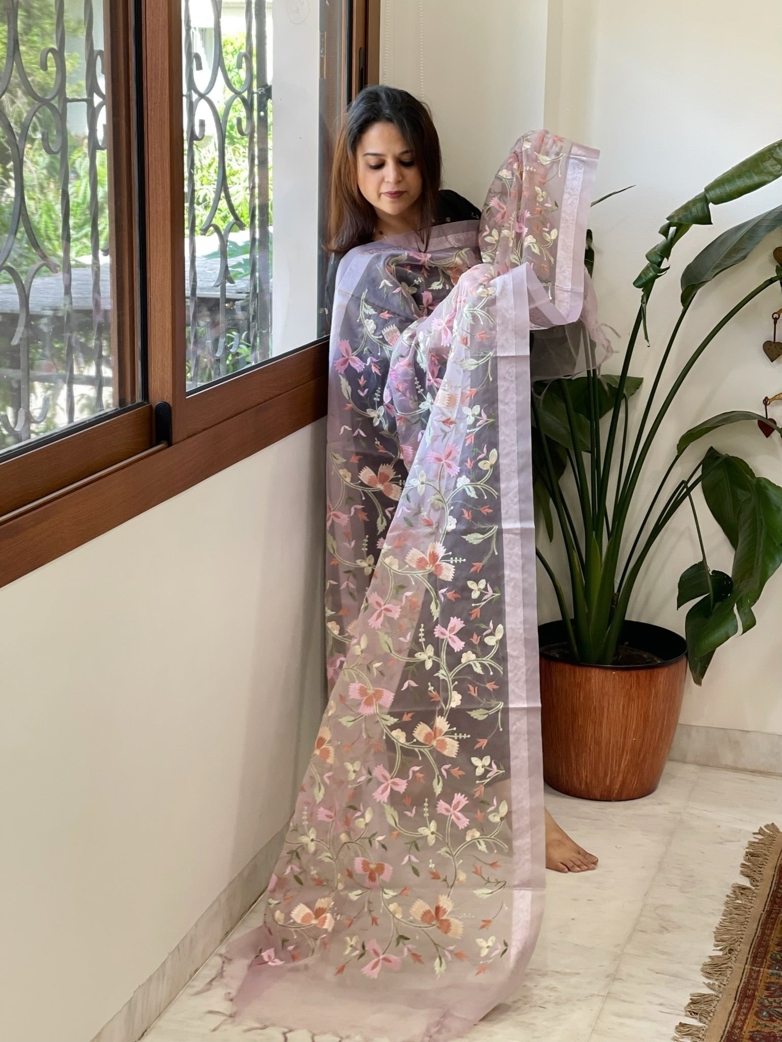Lavender Organza Dupatta with thread embroidery - Masakalee