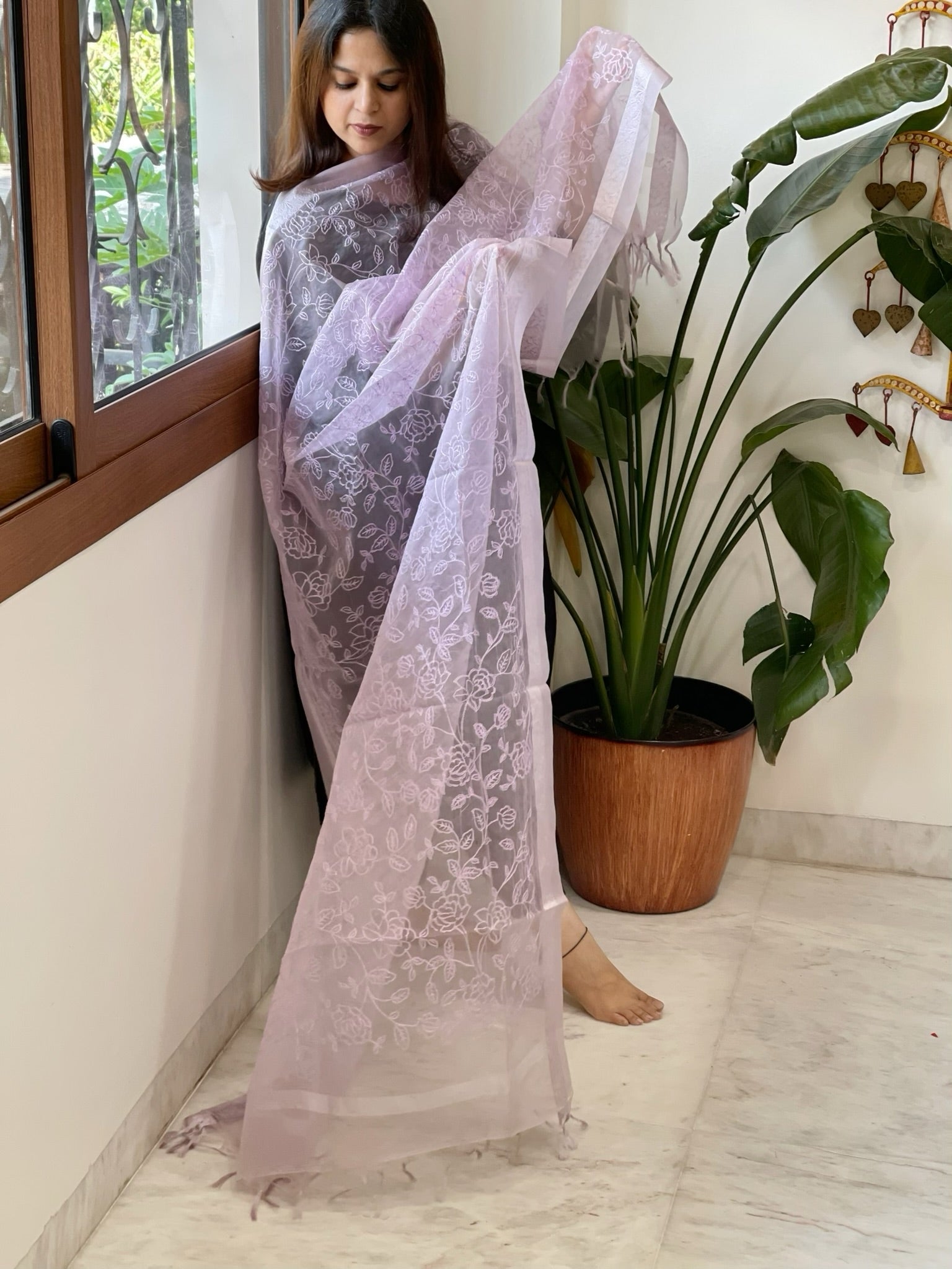 Lavender Organza Dupatta with Thread Jaal Embroidery - Masakalee