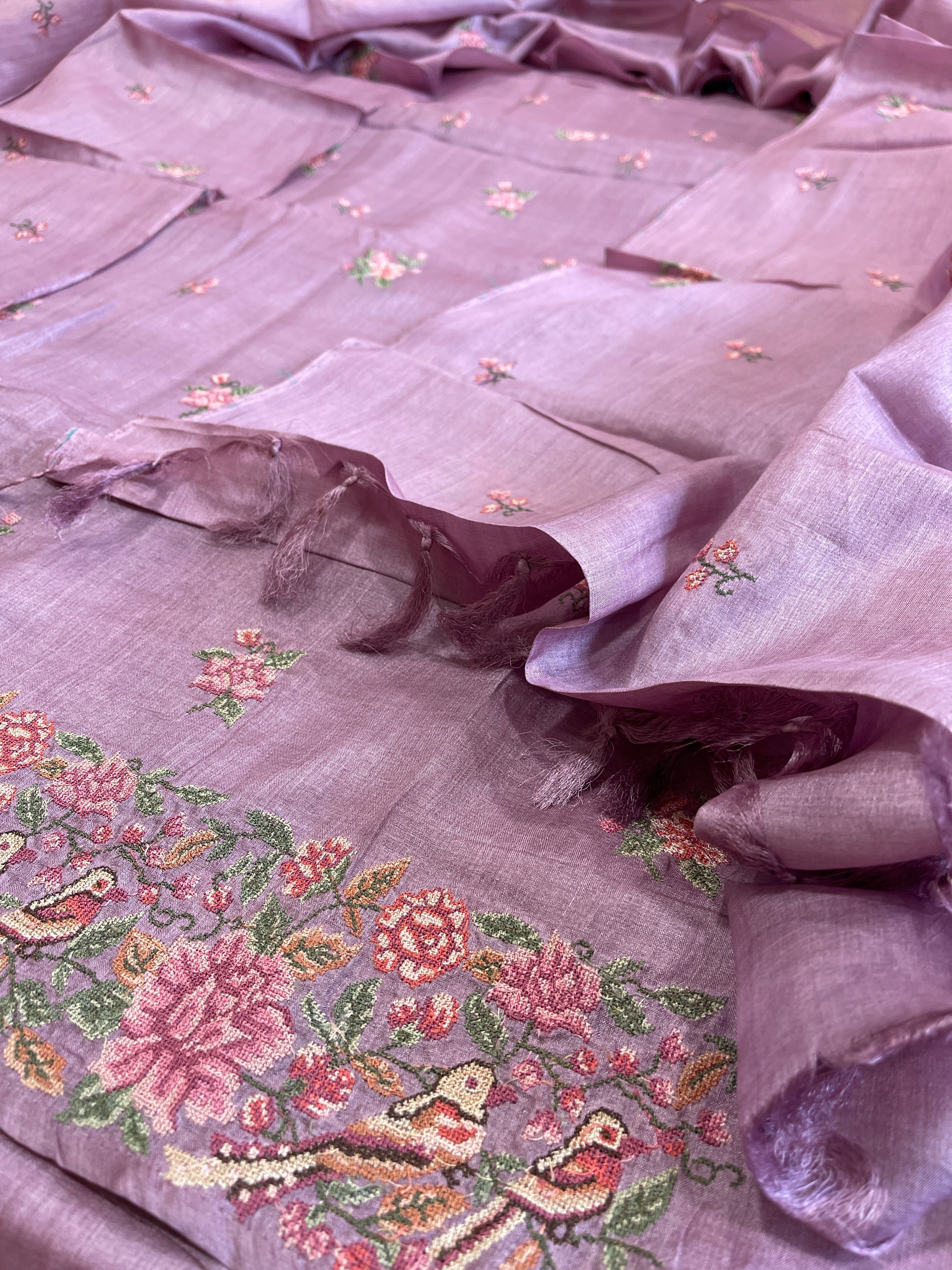 Lavender Suit Set with Cross-Stitch Embroidery in Pure Tussar Silk - Masakalee