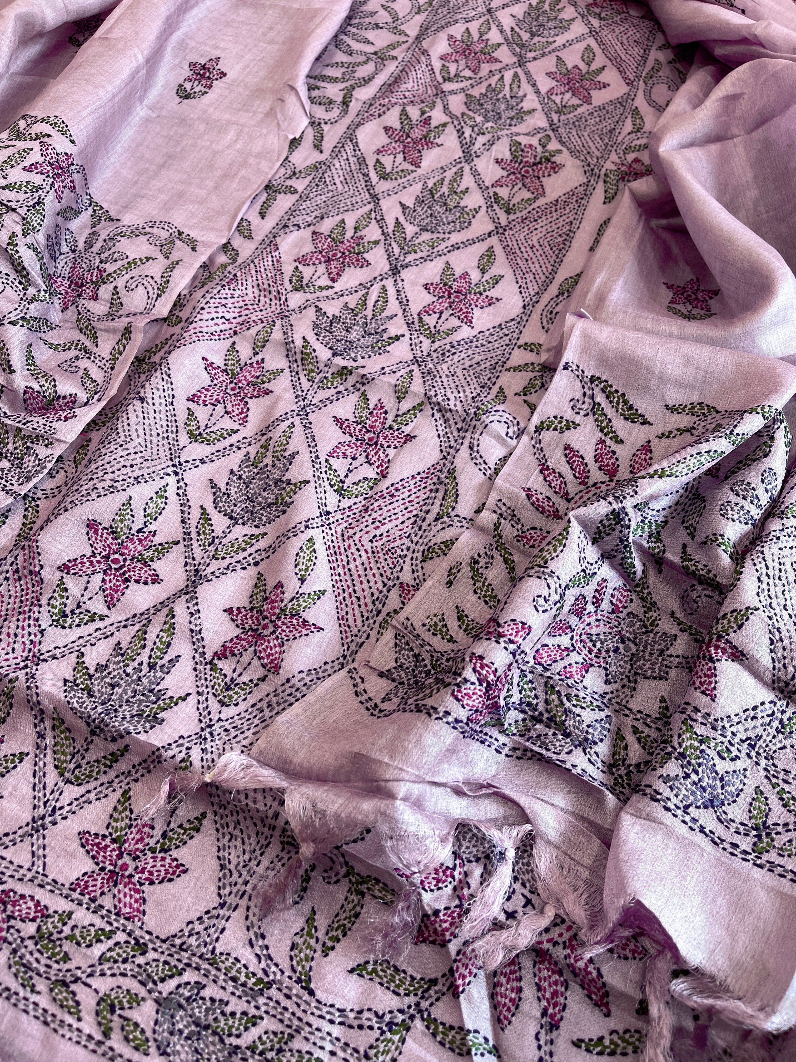 Lavender Suit Set with Kantha Handwork in Pure Tussar Silk - Masakalee