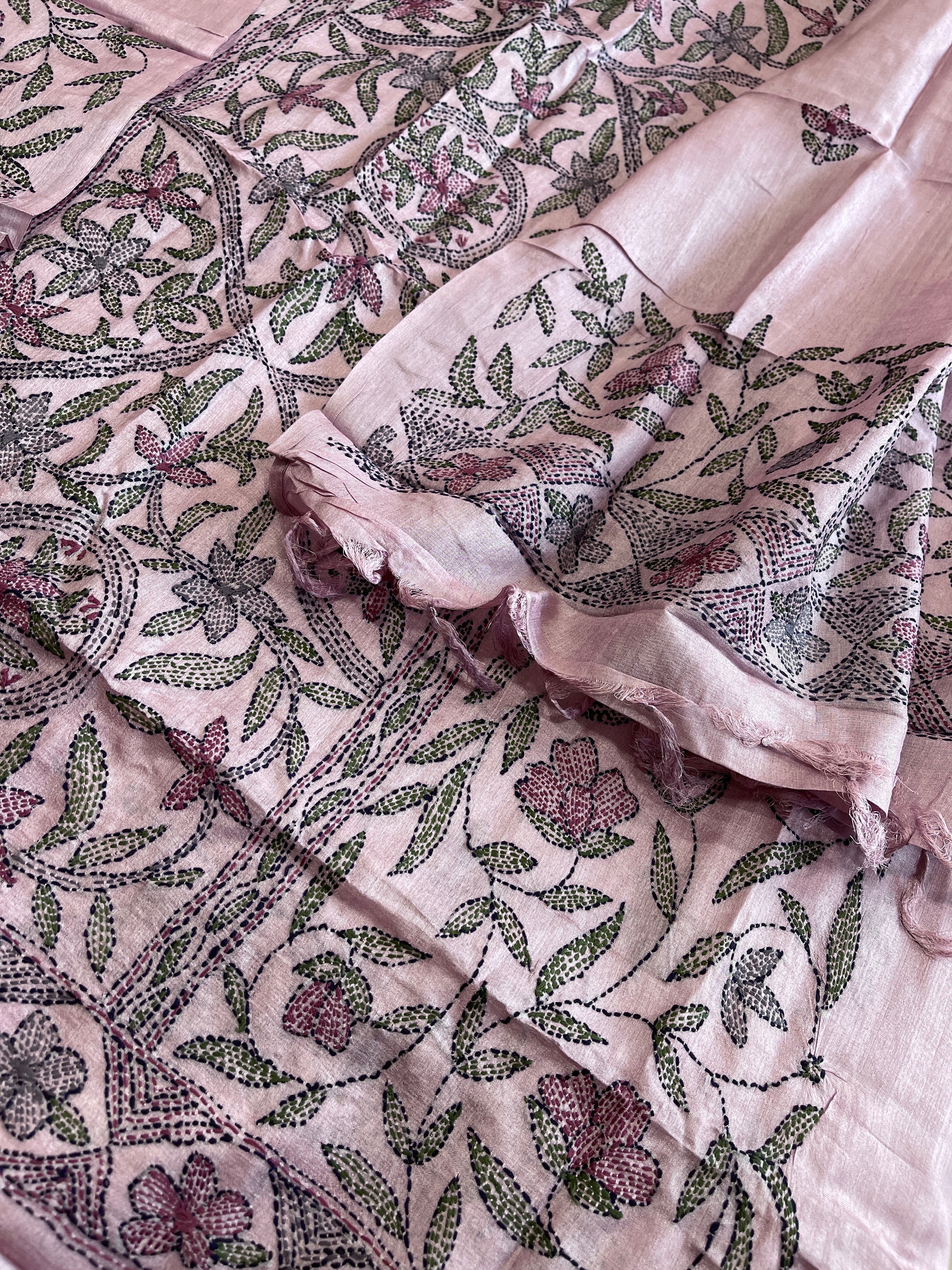 Lavender Suit Set with Kantha Handwork in Pure Tussar Silk - Masakalee