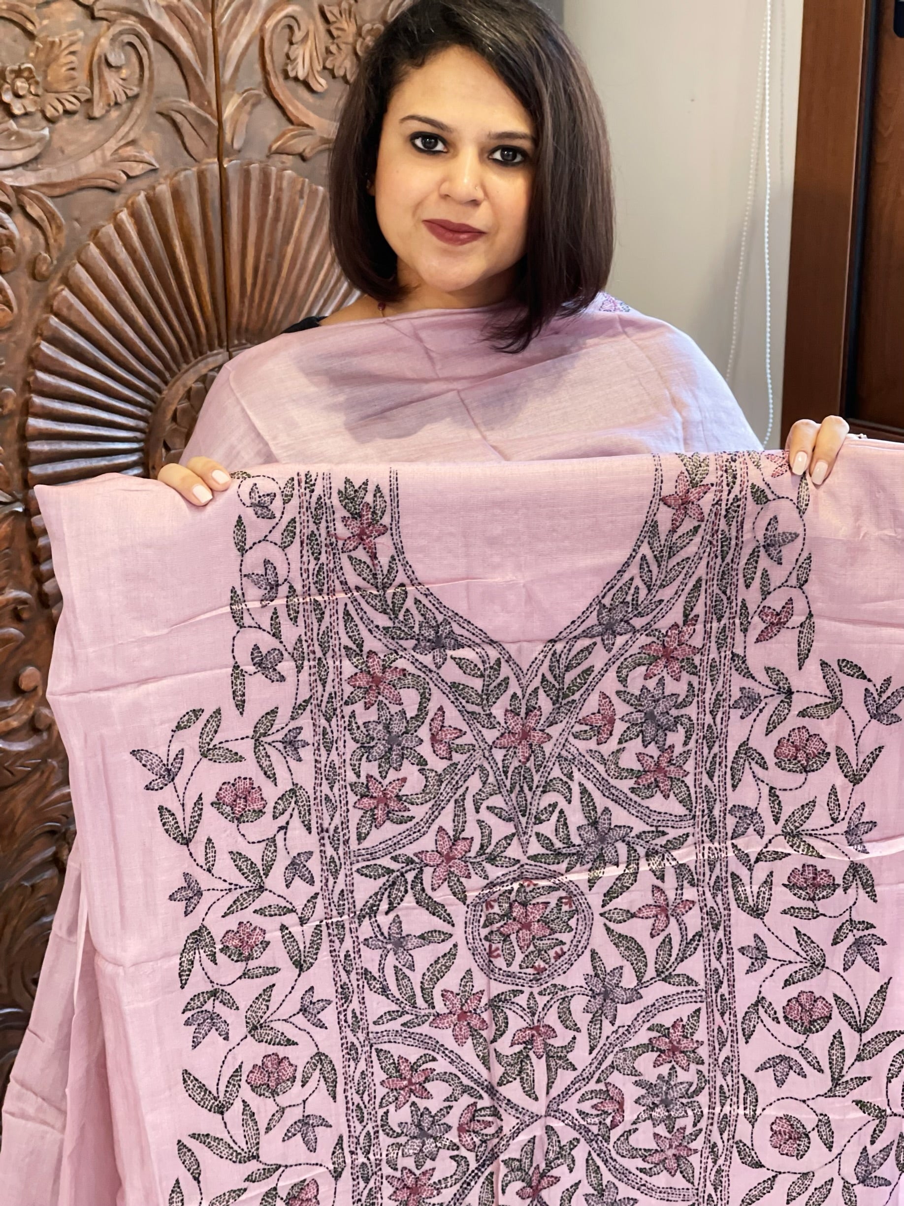 Lavender Suit Set with Kantha Handwork in Pure Tussar Silk - Masakalee