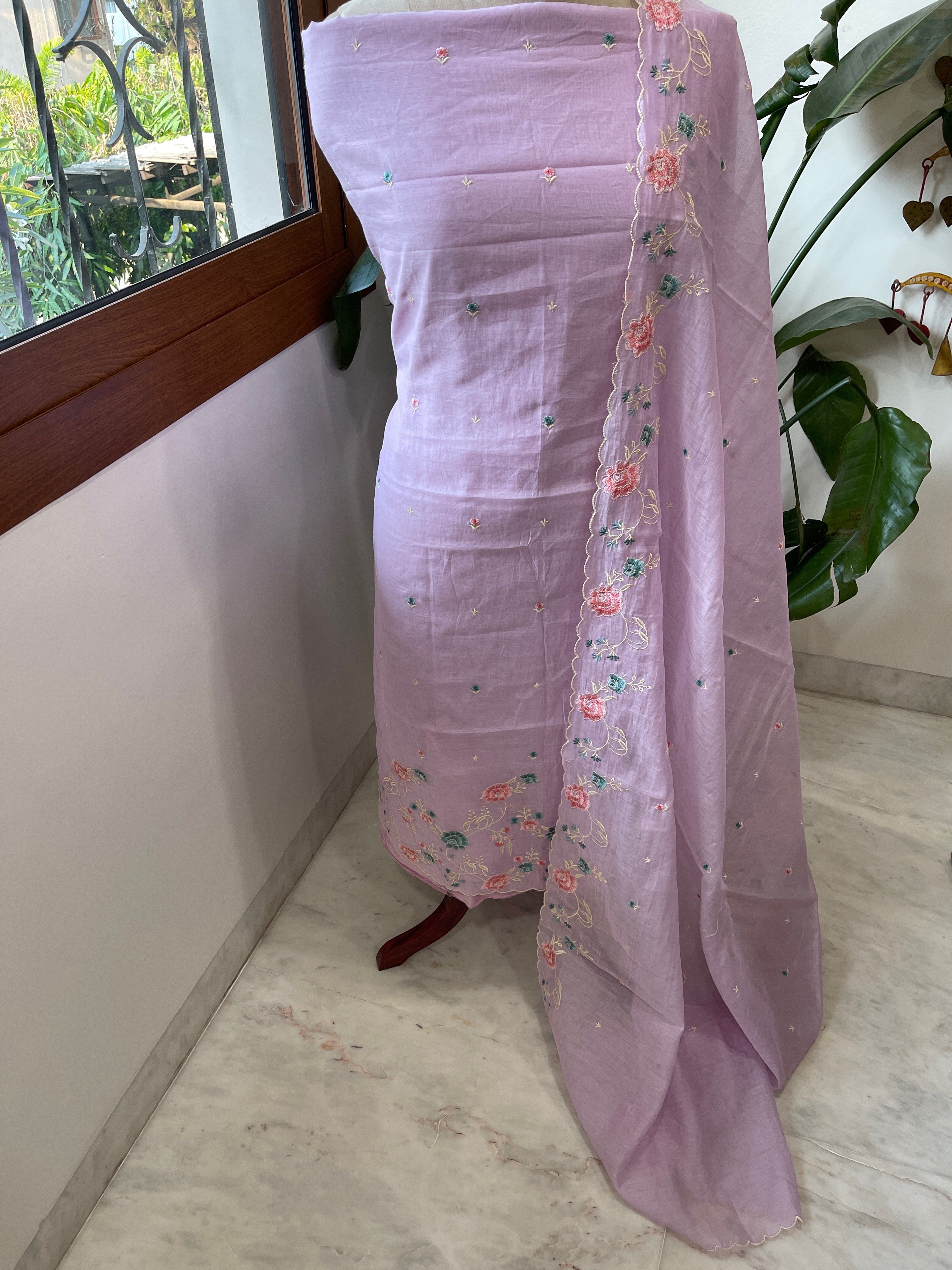 Lavender Suit Set with Thread Embroidery in Mul Chanderi - Masakalee