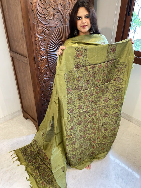 Leaf Green Suit Set with Kantha Handwork in Pure Tussar Silk - Masakalee