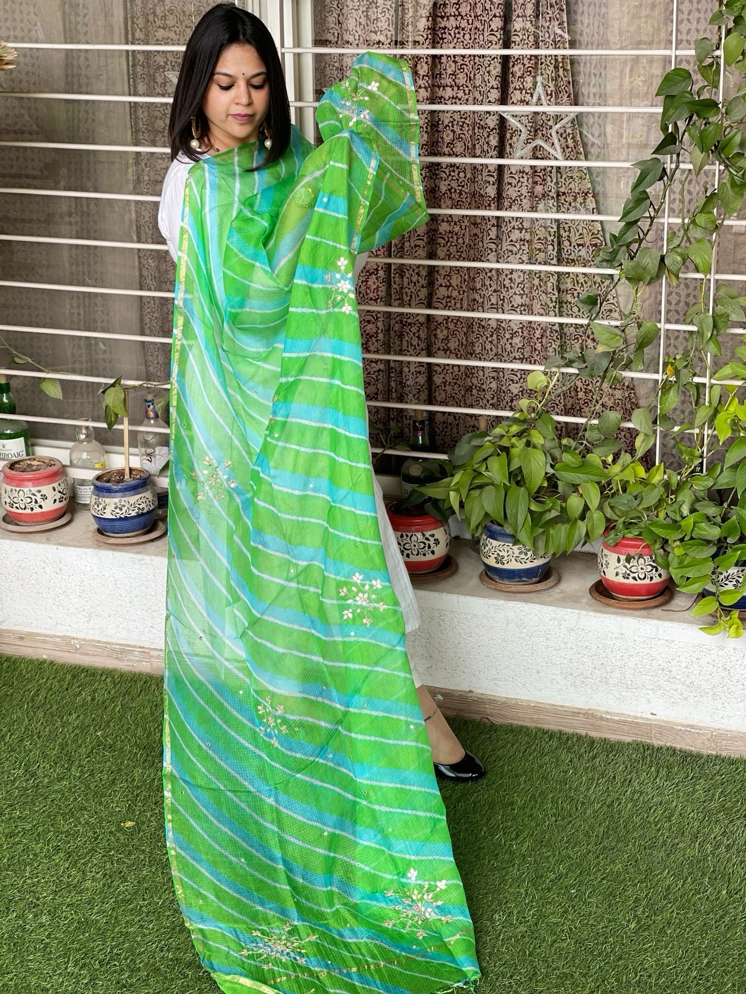 Leheriya Dupatta with Gotapatti Handwork - Masakalee