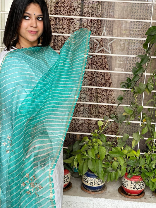 Leheriya Dupatta with Gotapatti Handwork - Masakalee