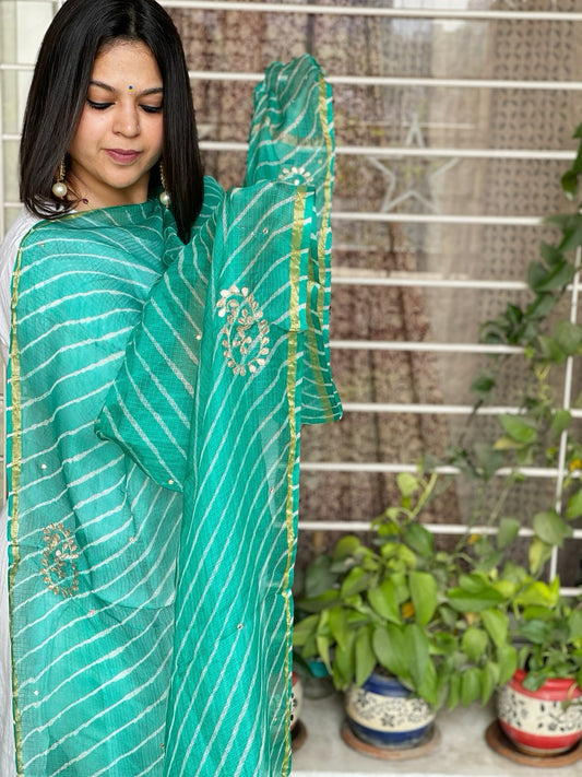 Leheriya Dupatta with Gotapatti Handwork - Masakalee