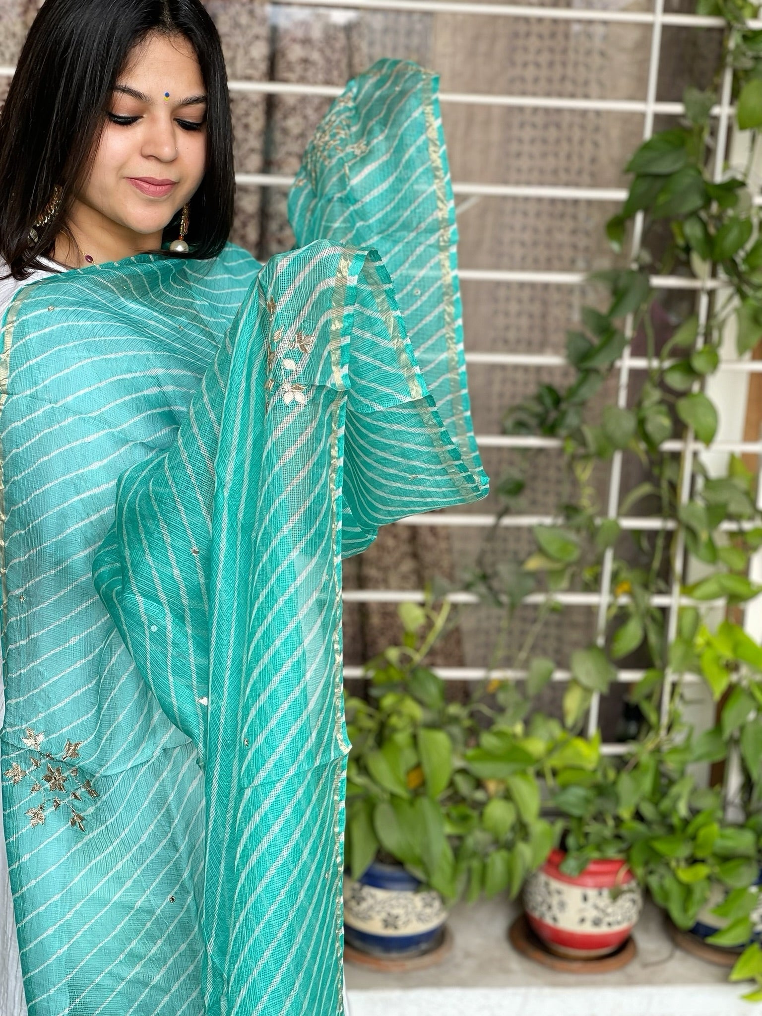 Leheriya Dupatta with Gotapatti Handwork - Masakalee