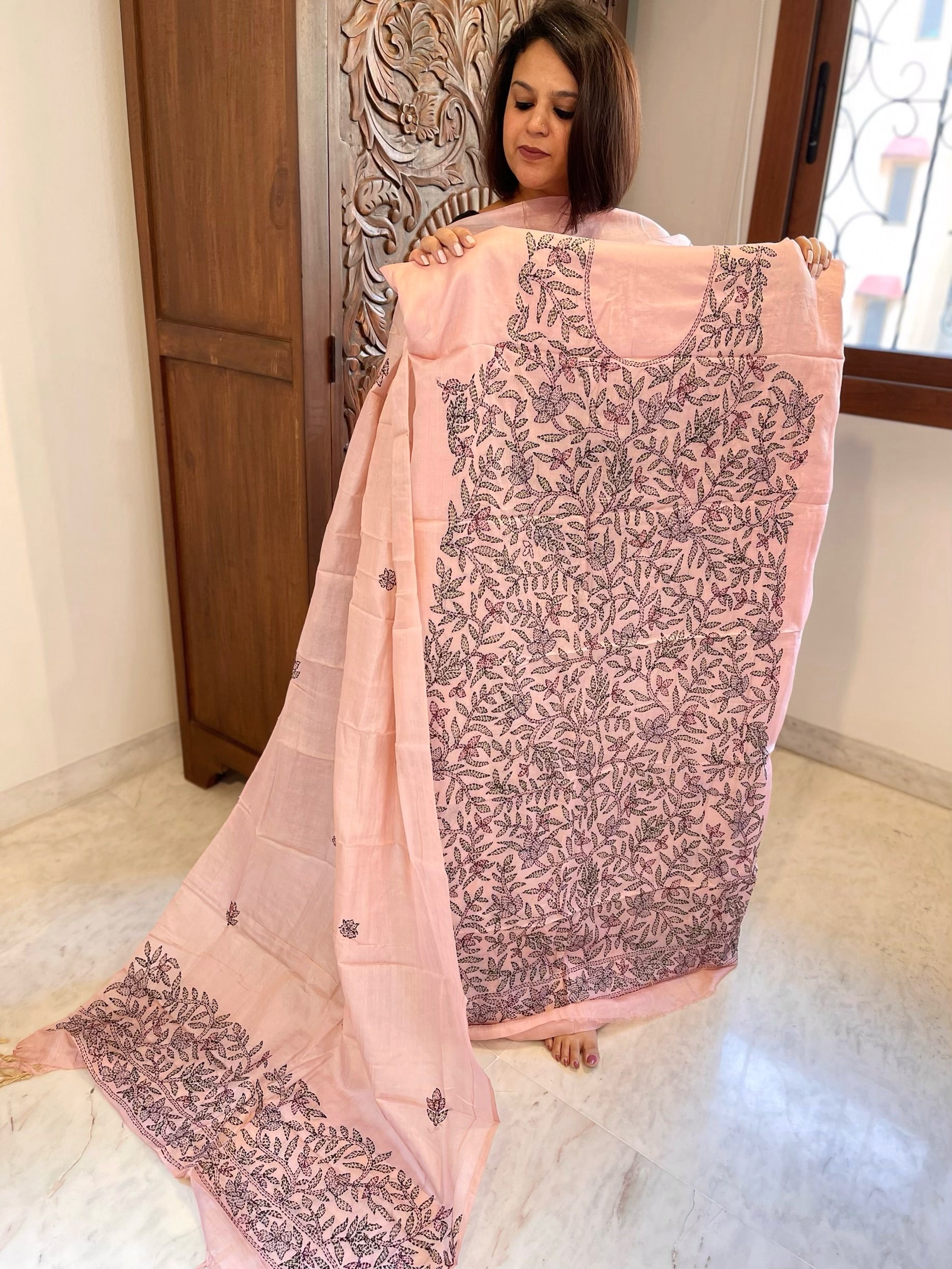 Lite Peach Suit Set with Kantha Handwork in Pure Tussar Silk - Masakalee