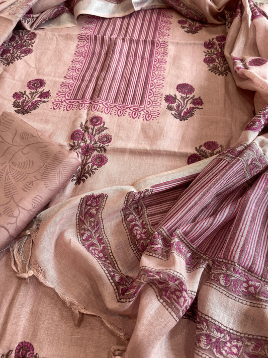 Lite Plum Handblock Printed Suit Set in Pure Linen - Masakalee