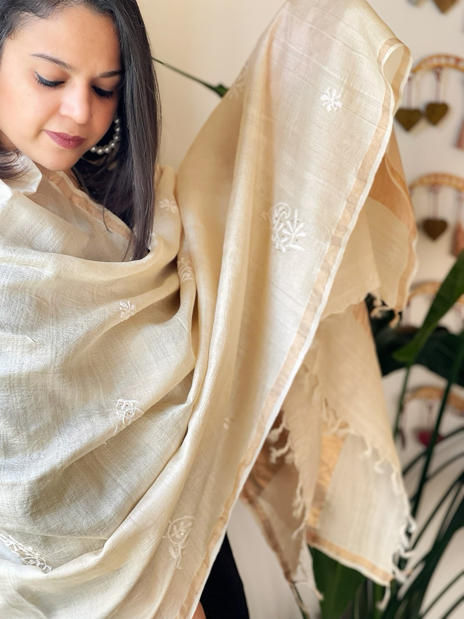 Lucknowi Dupatta with Mukaish Handwork in Pure Tussar Silk - Masakalee