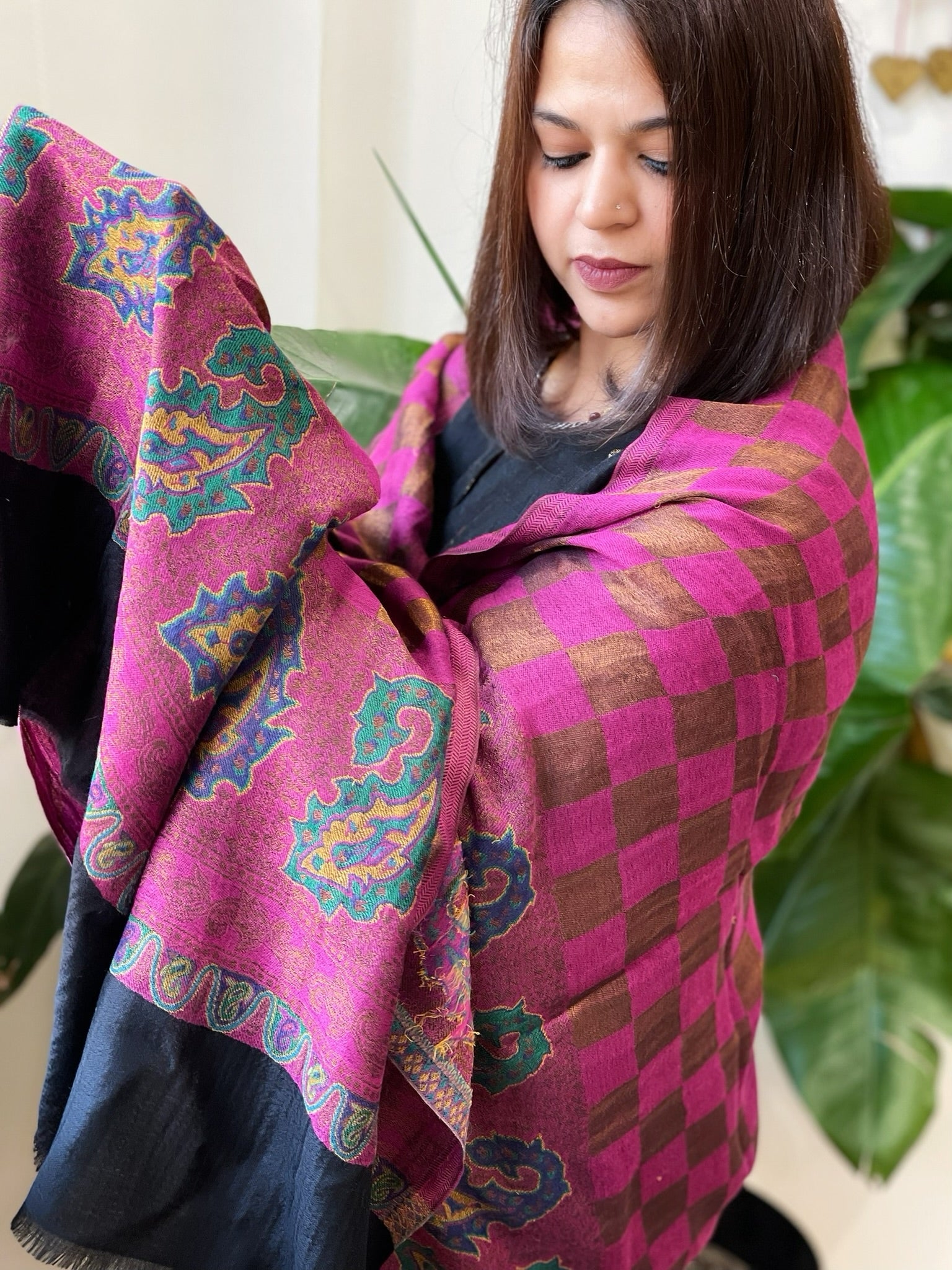 Magenta Pink Woven Pashmina Zari Shawl with Kaani Pallu - Masakalee