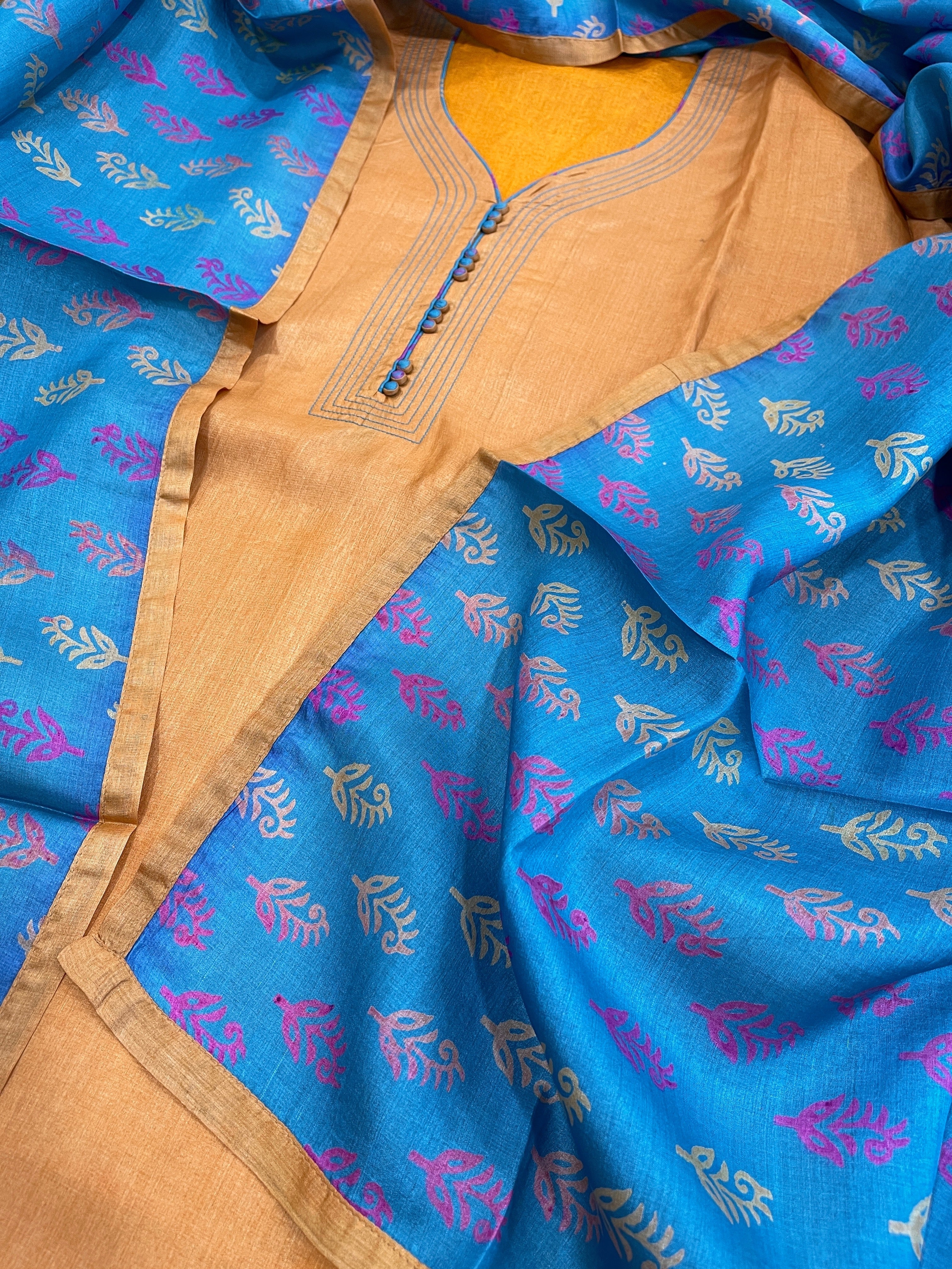 Mango Yellow Dupatta Set (Kurta+Dupatta) with Handblock Print in Pure Tussar Silk - Masakalee