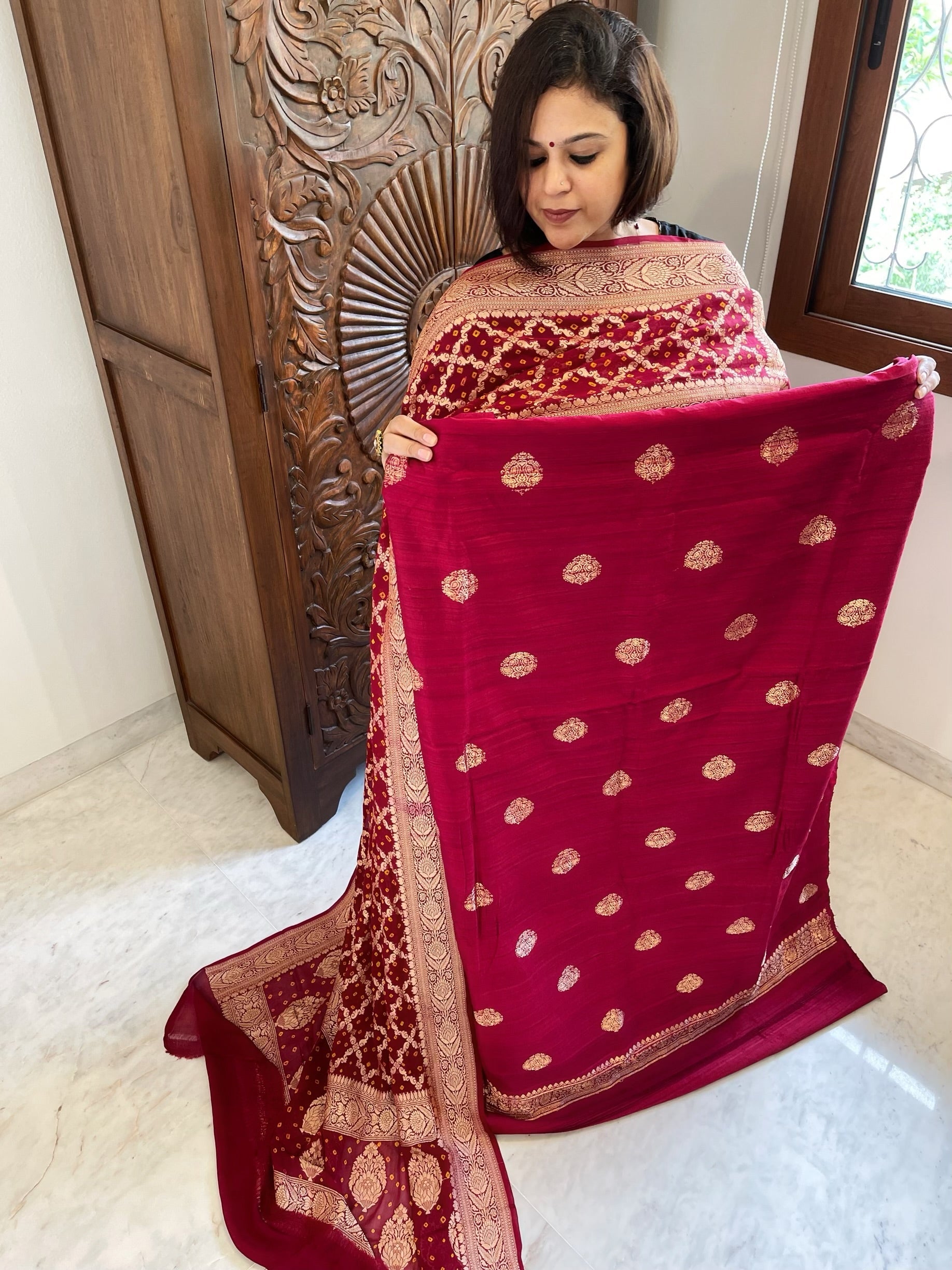 Maroon Banarasi Suit Set in Raw Silk with Neemzari Bandhani Dupatta - Masakalee