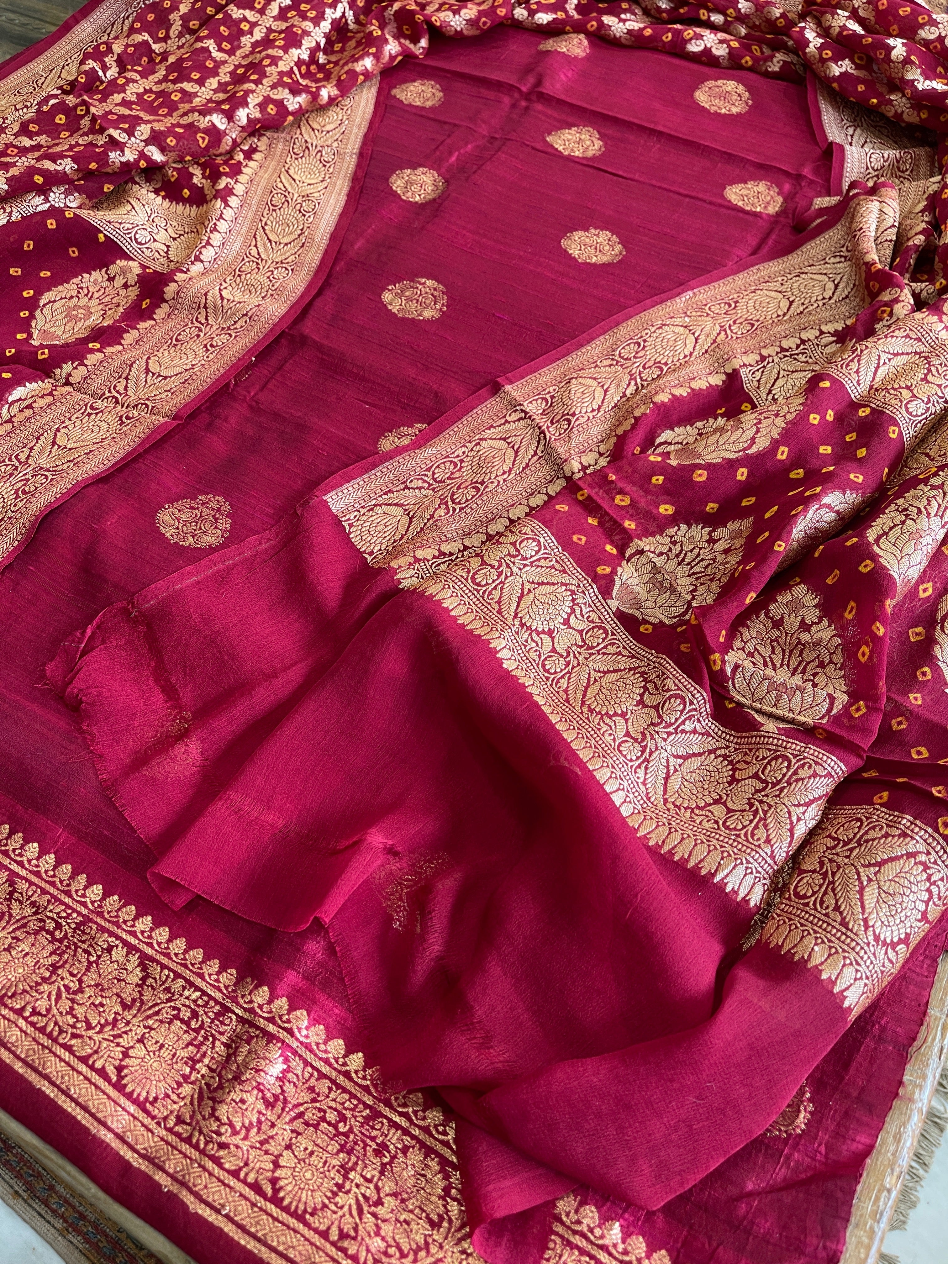 Maroon Banarasi Suit Set in Raw Silk with Neemzari Bandhani Dupatta - Masakalee
