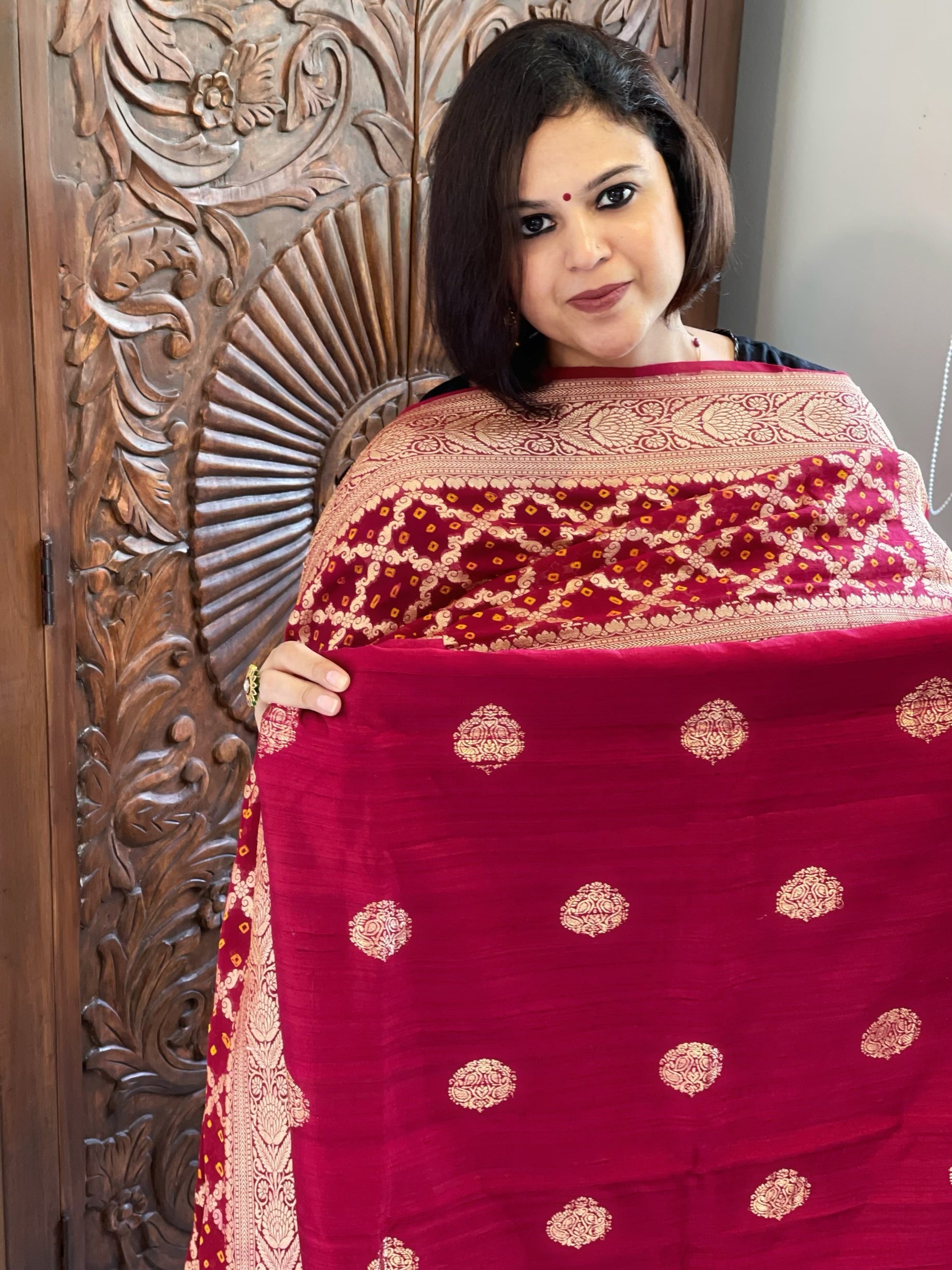 Maroon Banarasi Suit Set in Raw Silk with Neemzari Bandhani Dupatta - Masakalee