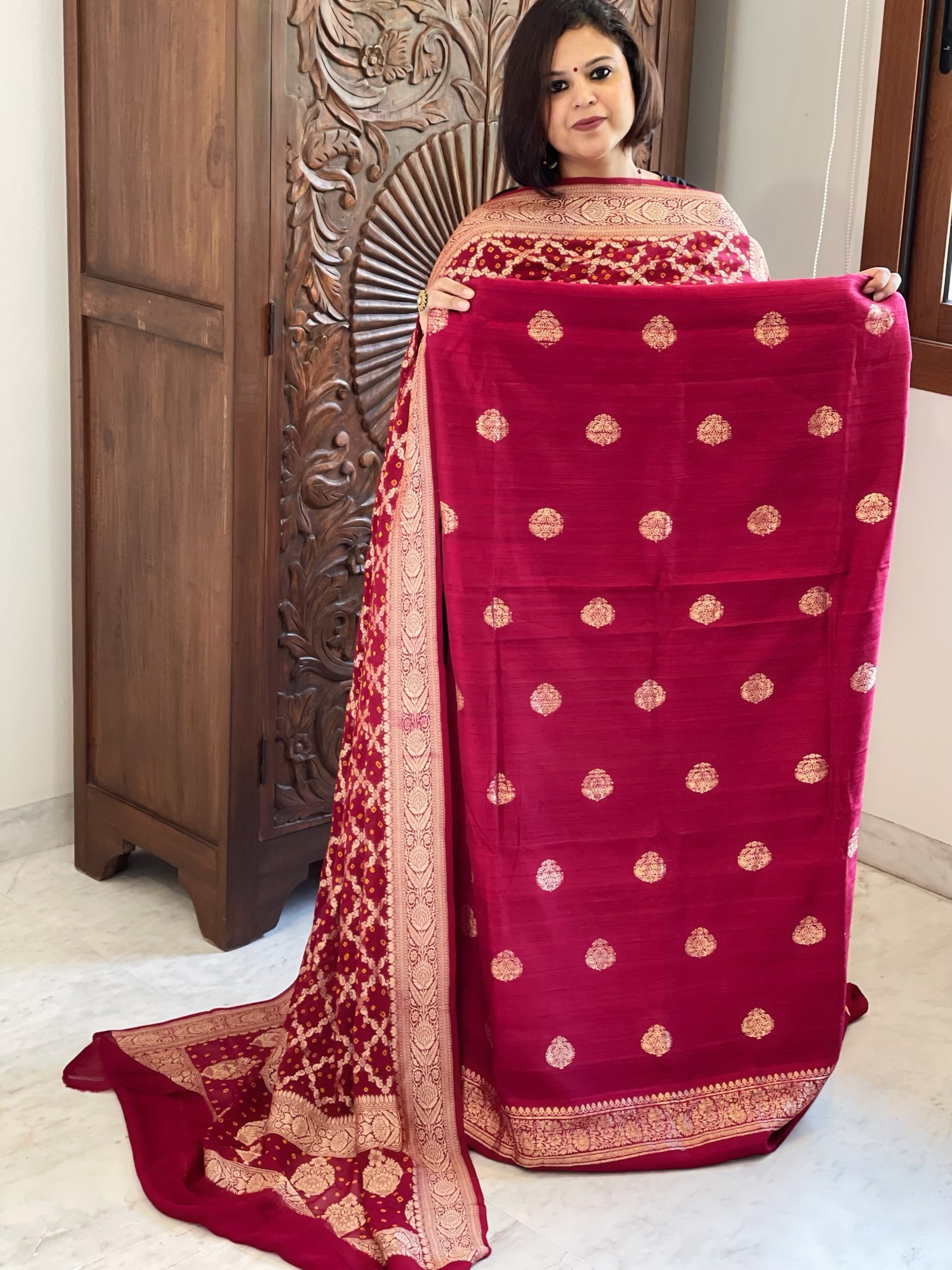 Maroon Banarasi Suit Set in Raw Silk with Neemzari Bandhani Dupatta - Masakalee