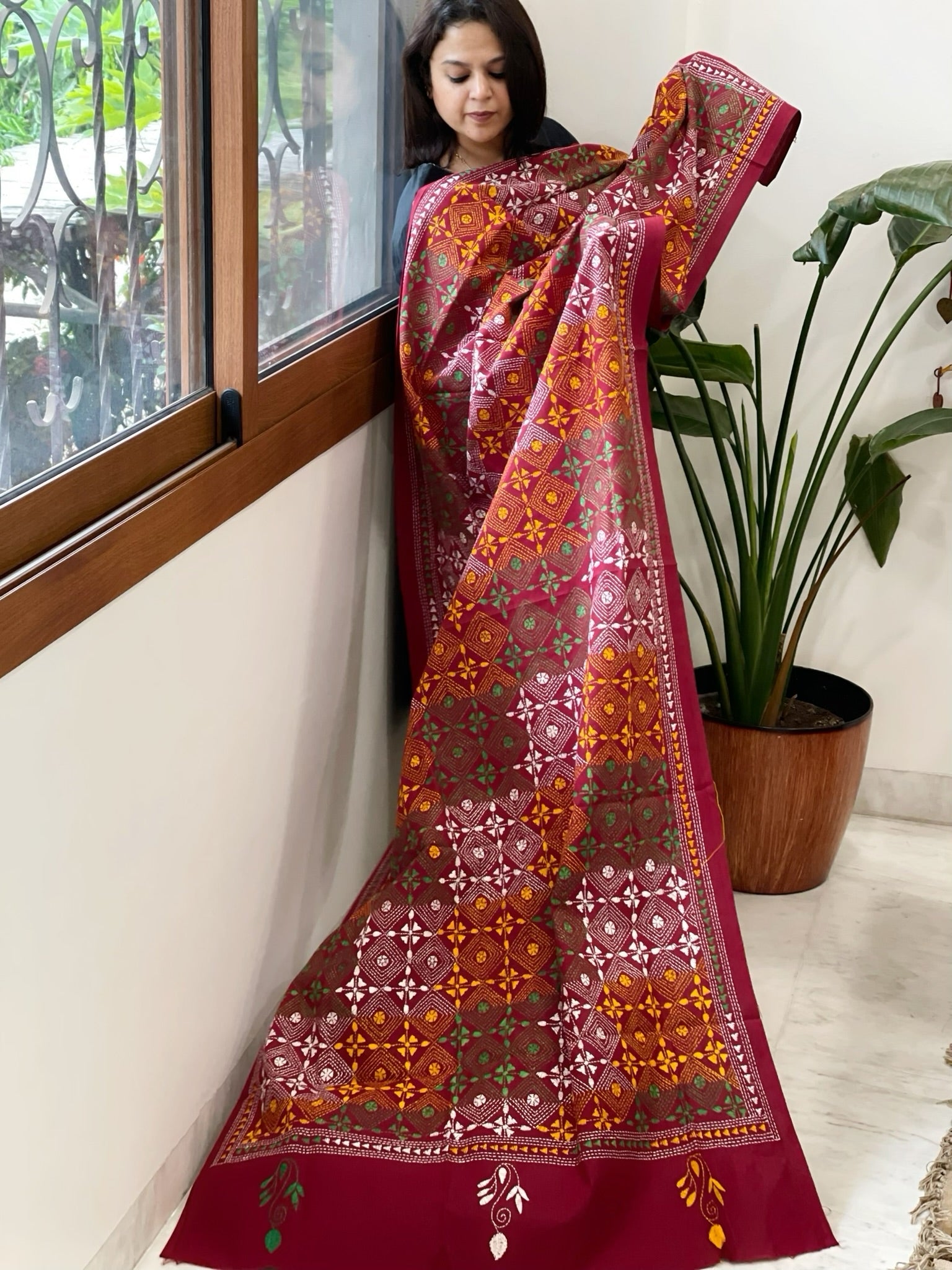 Maroon Handmade Kantha Dupatta in Pure Cotton - Masakalee