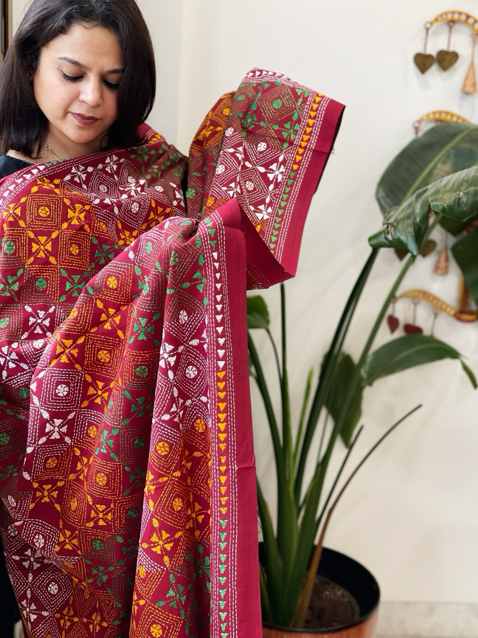 Maroon Handmade Kantha Dupatta in Pure Cotton - Masakalee