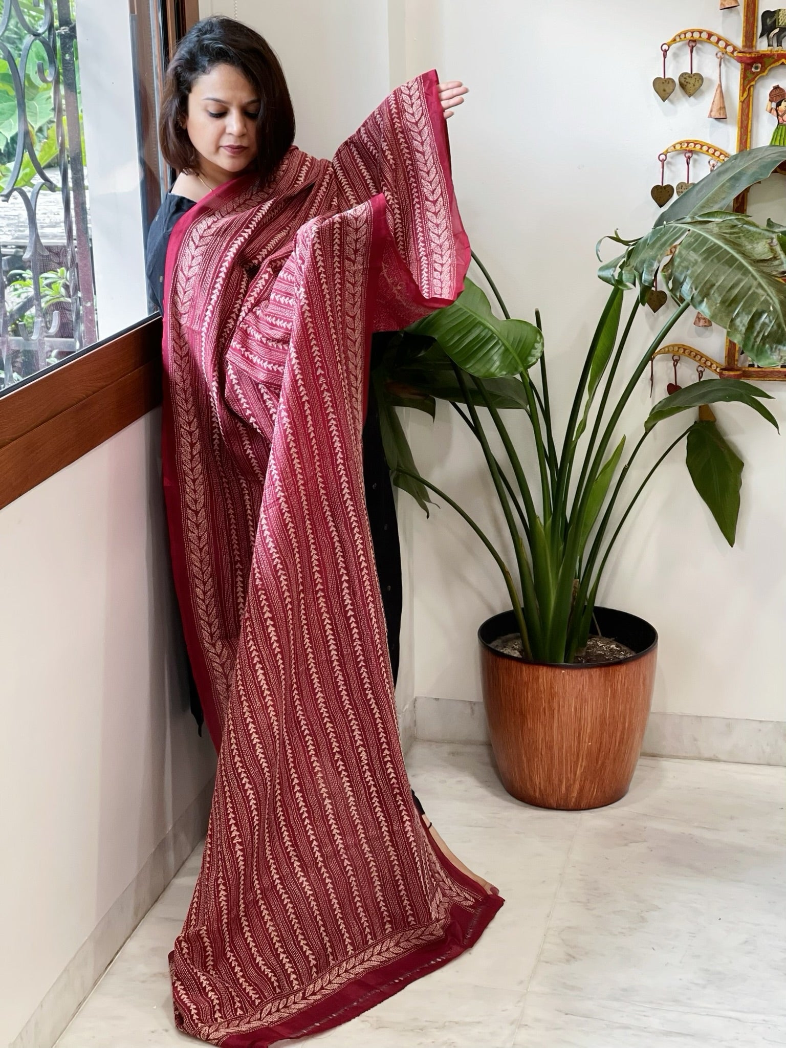 Maroon Handmade Kantha Dupatta in Silk - Masakalee