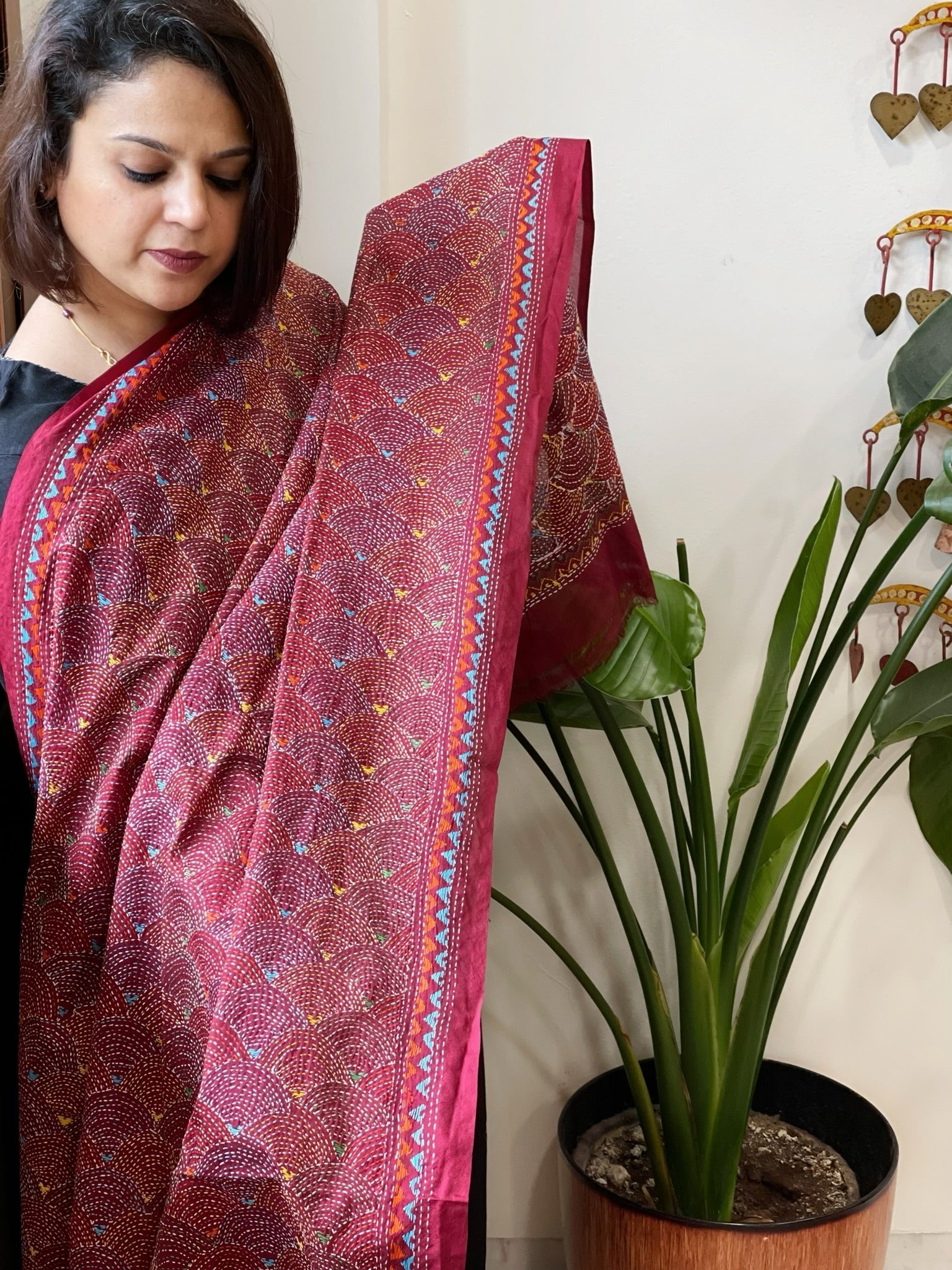 Maroon Handmade Kantha Dupatta in Silk - Masakalee