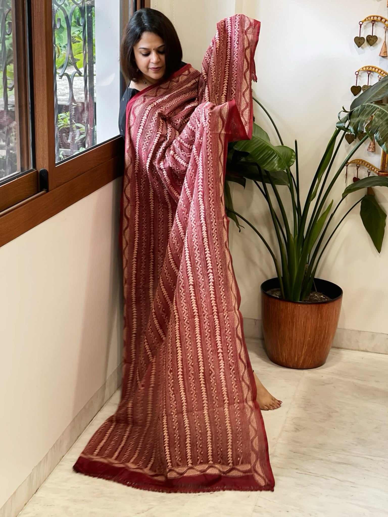 Maroon Handmade Kantha Dupatta in Silk - Masakalee