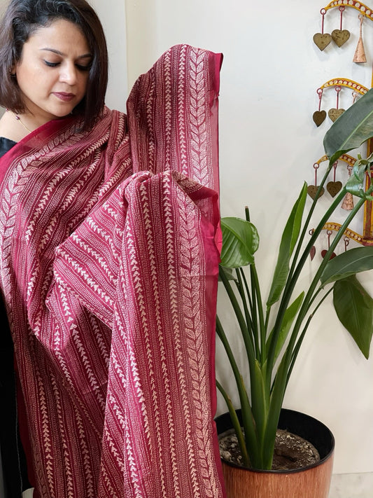 Maroon Handmade Kantha Dupatta in Silk - Masakalee