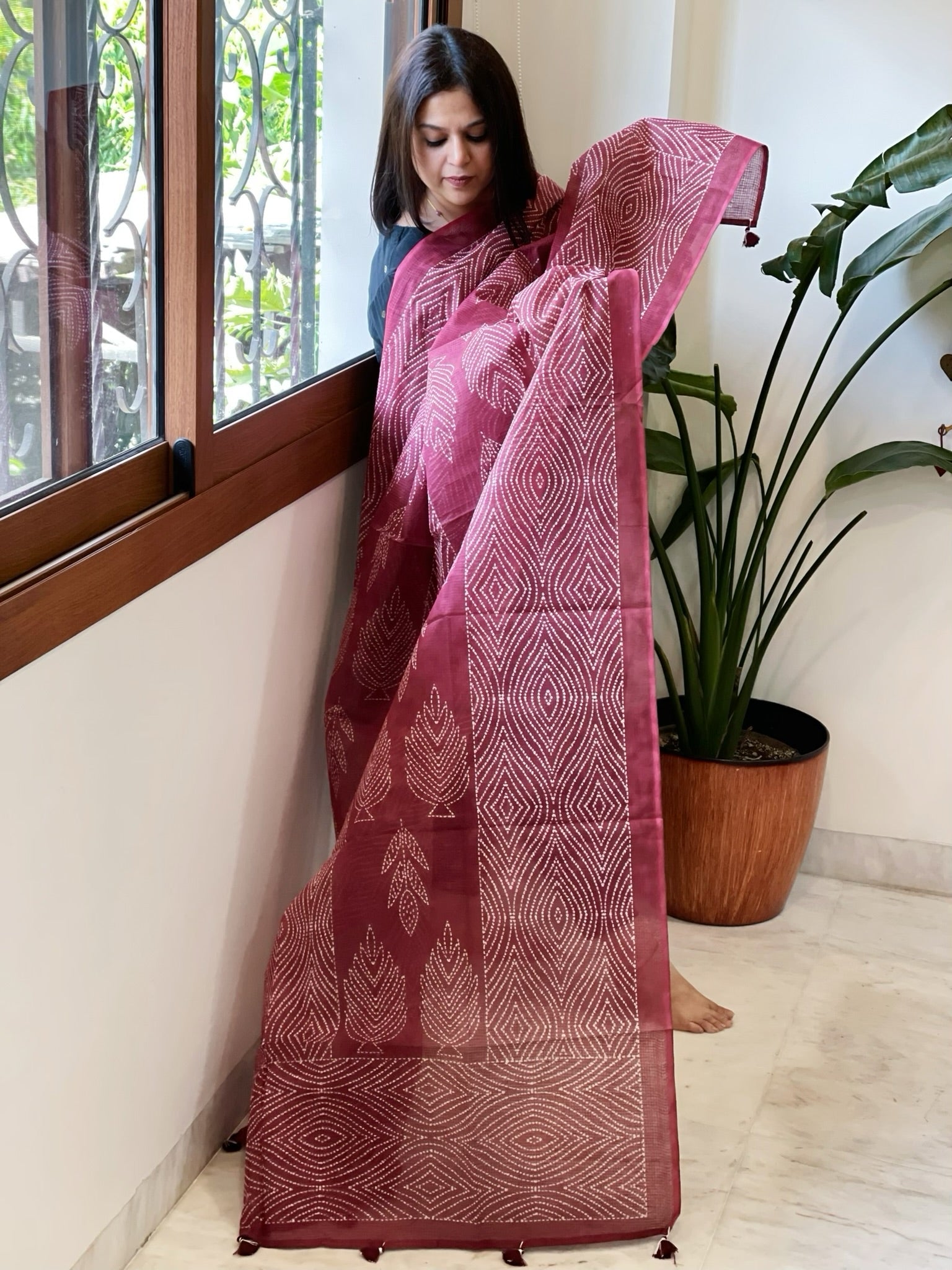 Maroon Kota Cotton Handblock Printed Dupatta - Masakalee