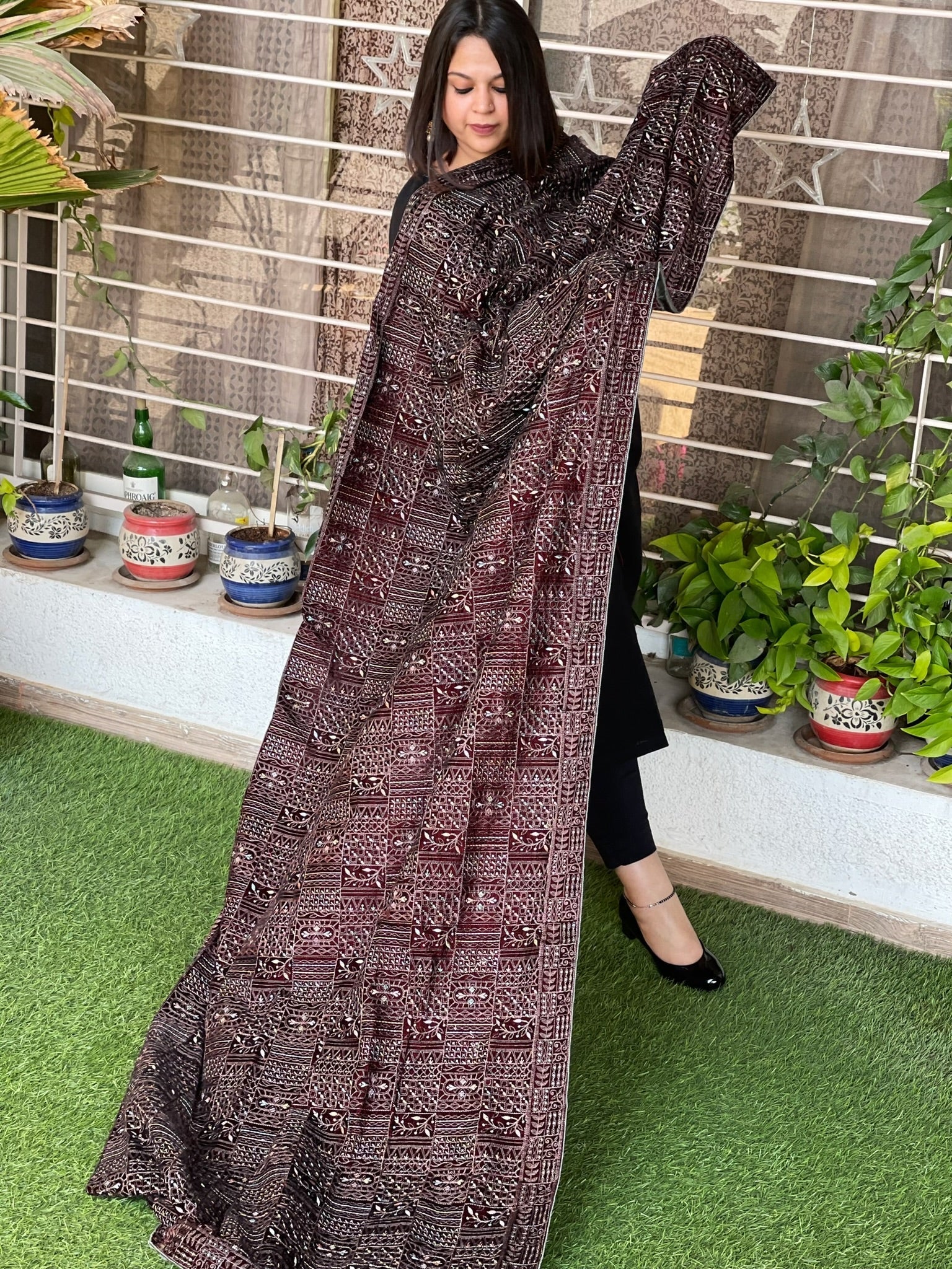 Maroon Velvet Dupatta with Thread Embroidery - Masakalee