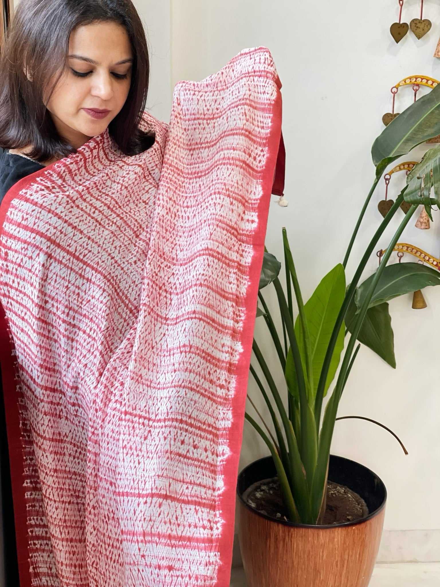 Maroon, White Handmade Shibori Dupatta in Eri (Ahimsa) Silk - Masakalee