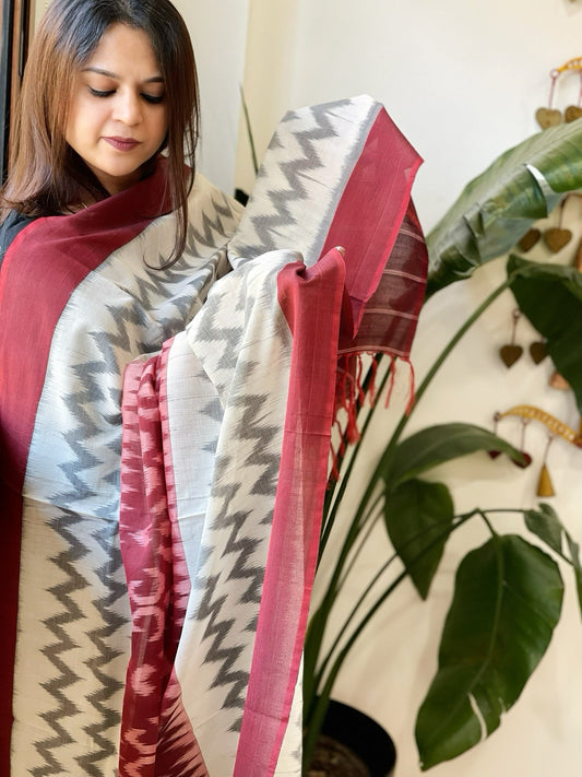 Maroon, White Handwoven Ikat Dupatta in Cotton - Masakalee