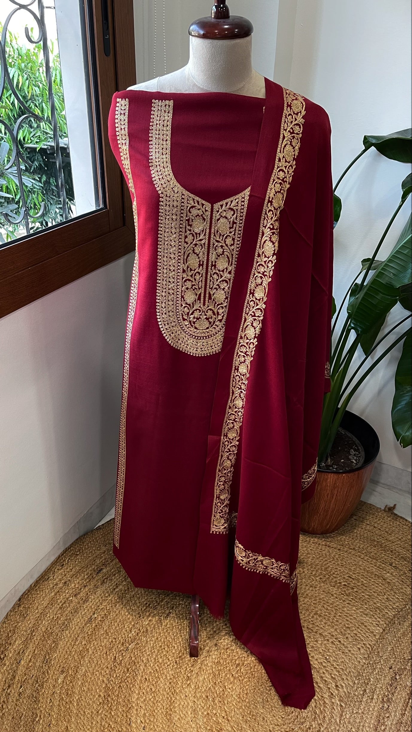 Maroon Winter Suit Set with Aari Work in Pashmina Wool - Masakalee