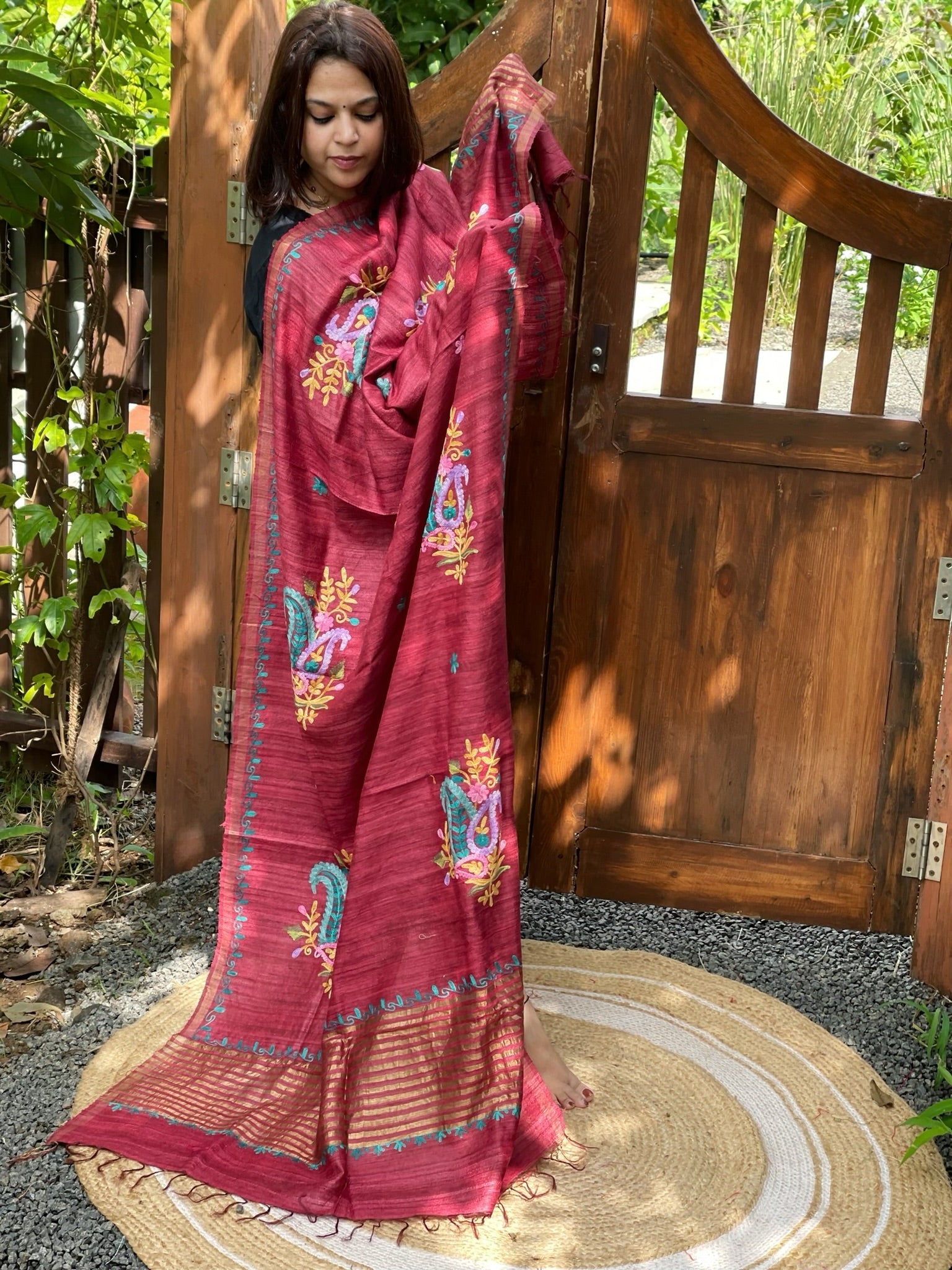 Maroonish Red Kashmiri Aari Embroidered Dupatta in Geecha Silk - Masakalee