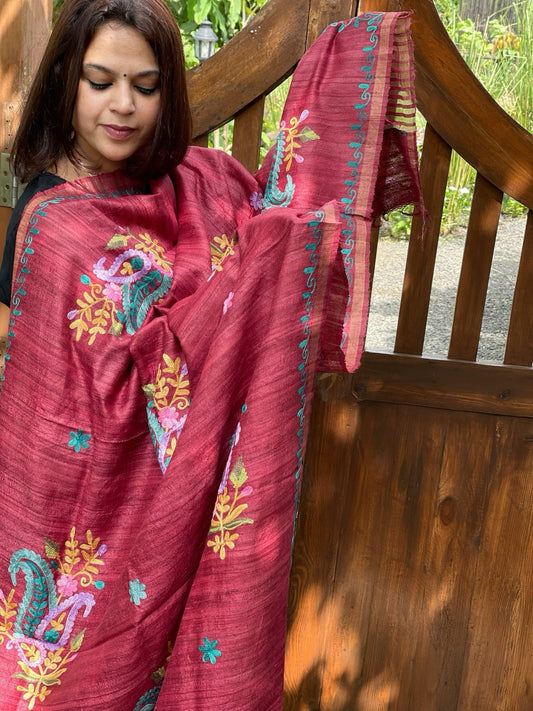 Maroonish Red Kashmiri Aari Embroidered Dupatta in Geecha Silk - Masakalee