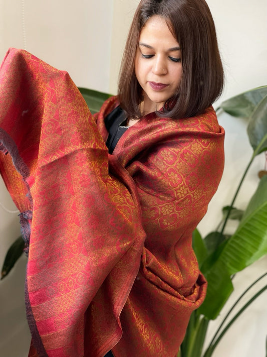 Maroonish Red Pashmina Shawl with Zari - Masakalee
