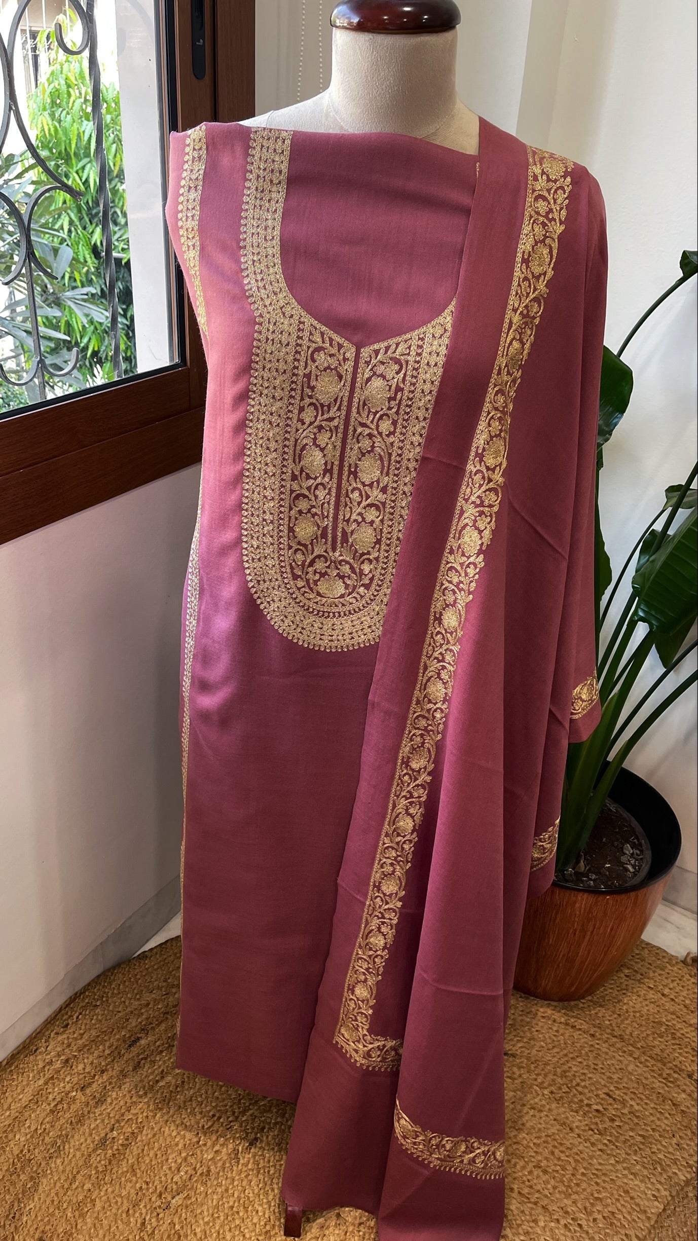 Mauve Pink Winter Suit Set with Aari Work in Pashmina Wool - Masakalee