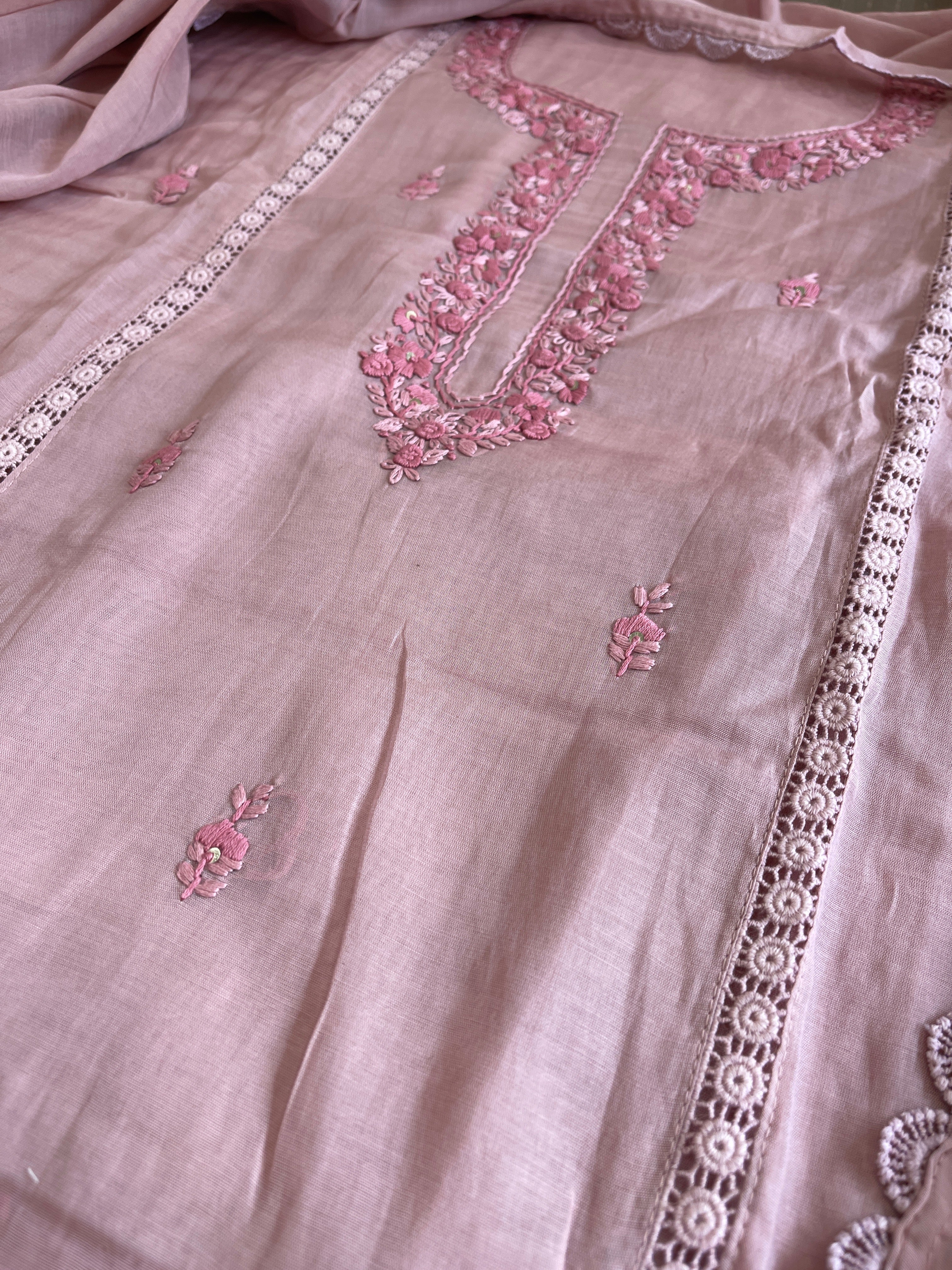 Mauve Suit Set with Sequin ad Knot handwork in Mul Chanderi - Masakalee