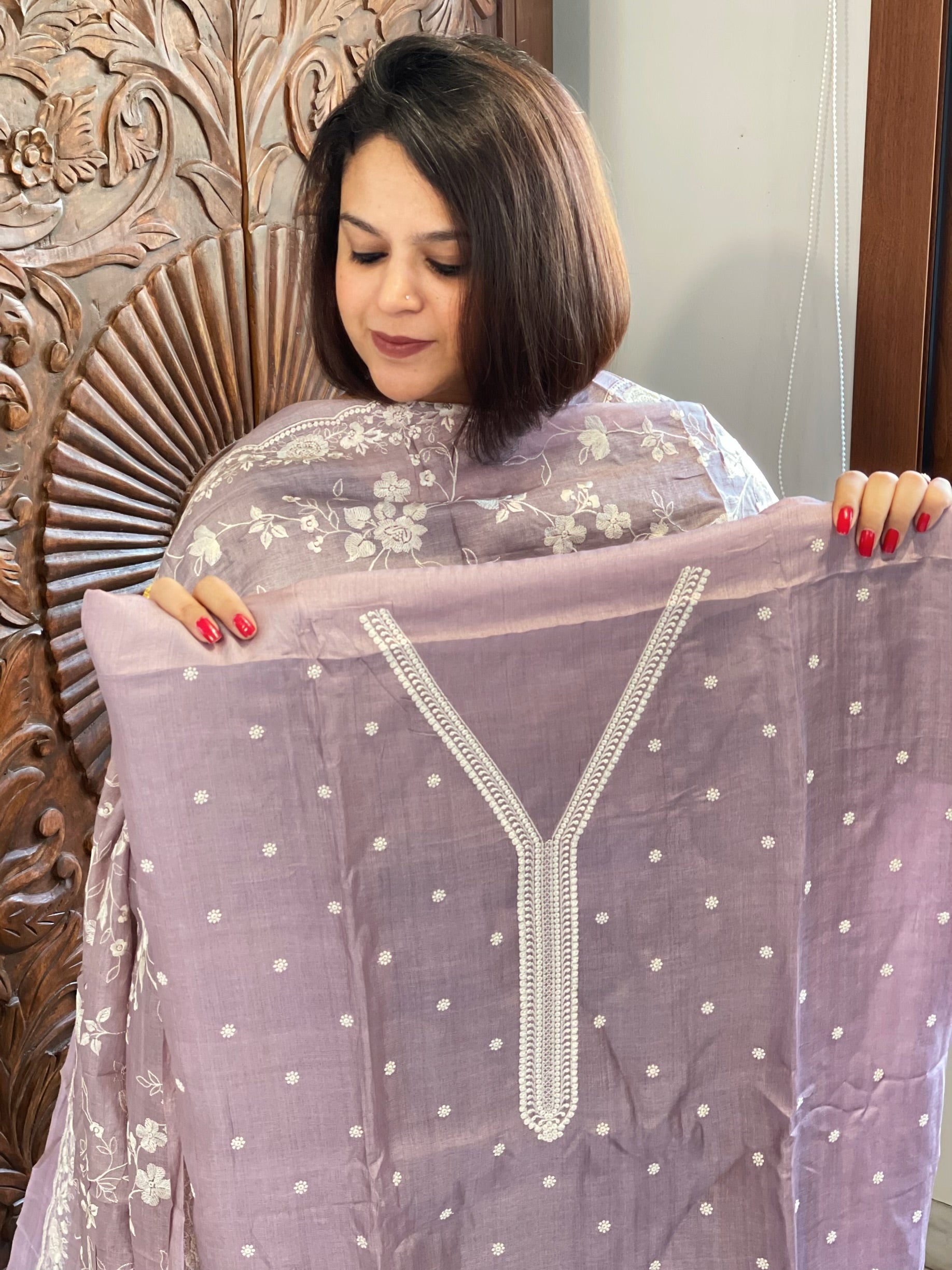 Mauve Suit Set with Thread Embroidery in Pure Tussar Silk - Masakalee