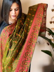 Mehendi Green Handwoven Jamdani Dupatta in Pure Muslin - Chanderi - Masakalee