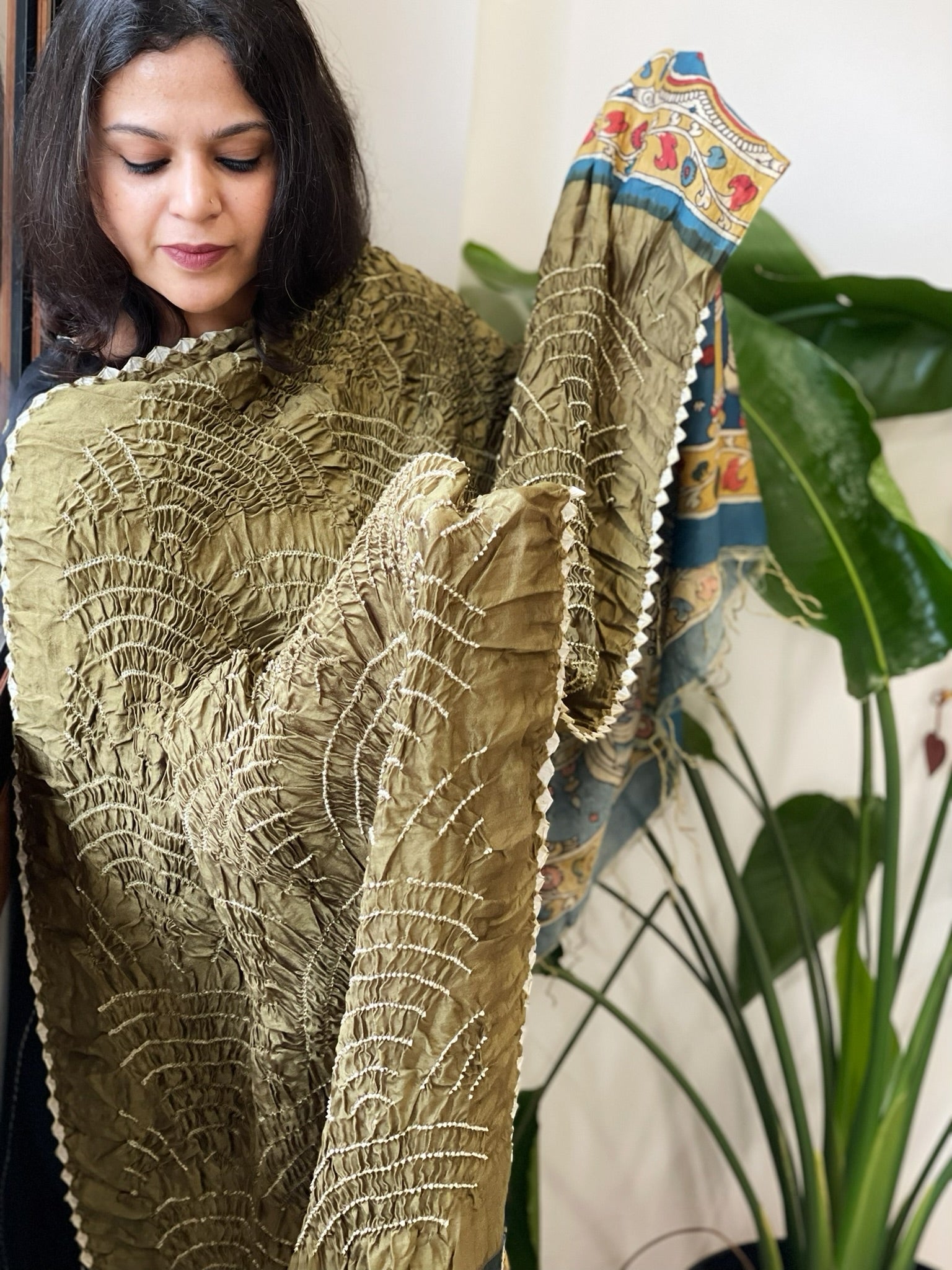 Mehendi Green Rai Bandhej Dupatta with Handpainted Kalamkari Pallu in Pure Muga Silk - Masakalee
