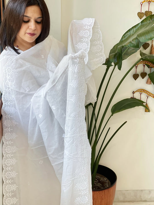 Mul Cotton Dupatta with Thread Embroidery - Masakalee